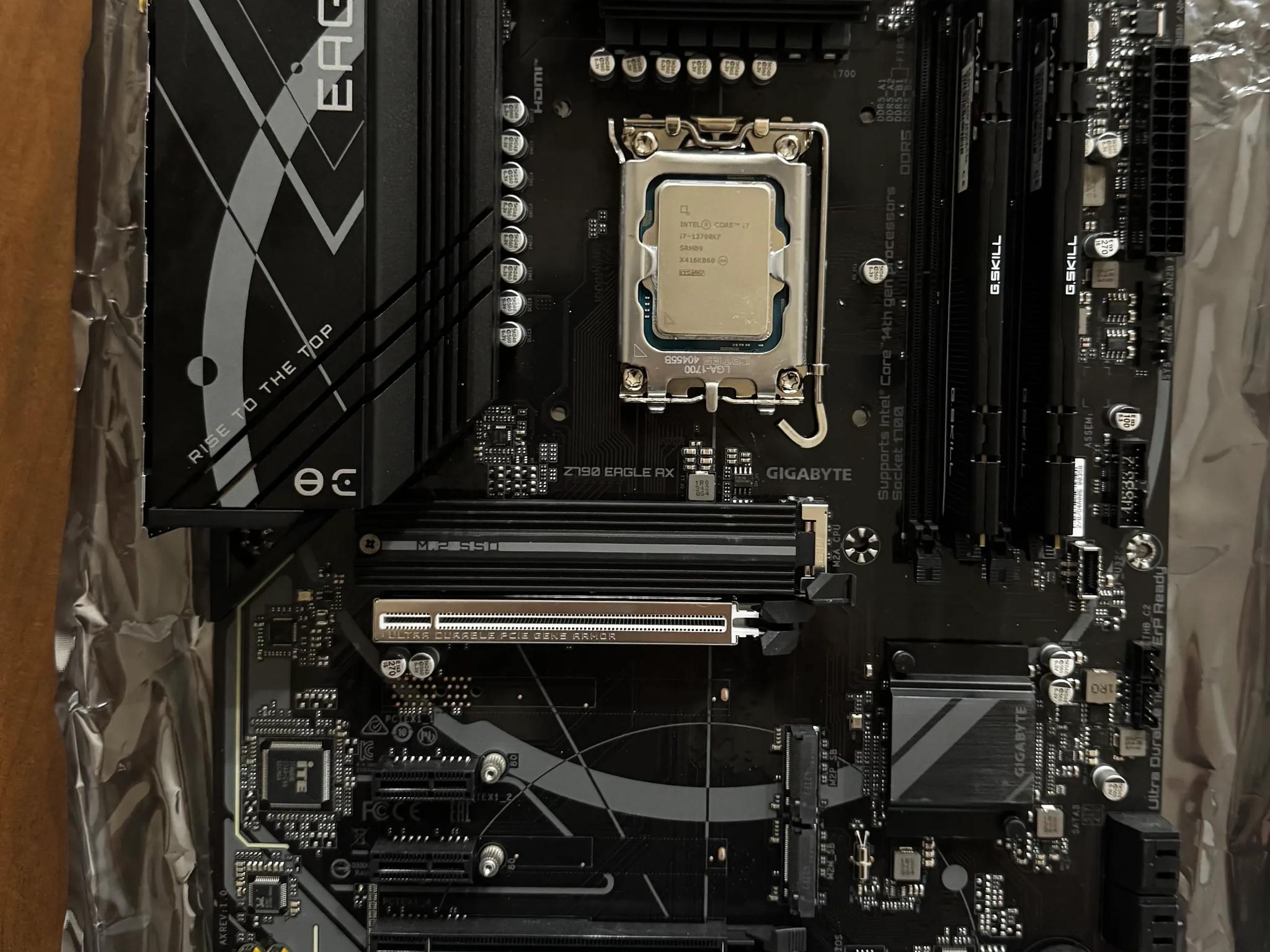 Gigabyte Z790 Eagle AX ATX Motherboard with Intel i7 13700KF and 32GB DDR5 6000mt/s RAM