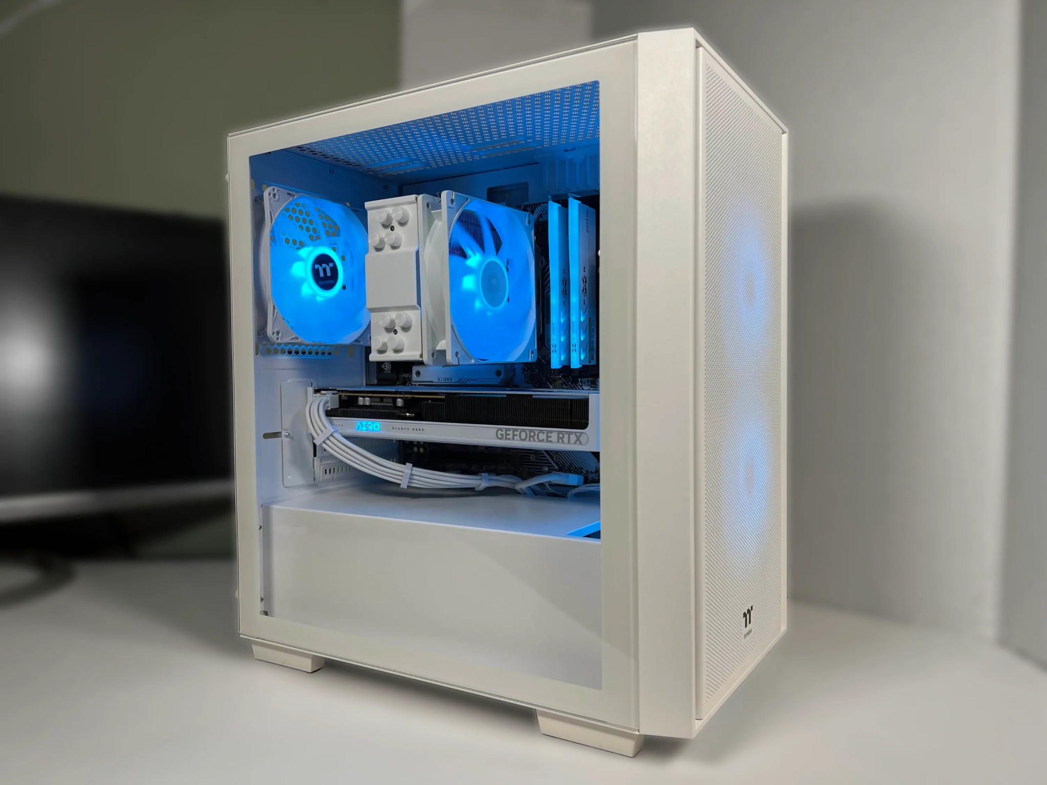 R5 9600X + RTX 5060 | 32GB DDR5 | 1TB NVME | BLUE YETI GAMING PC