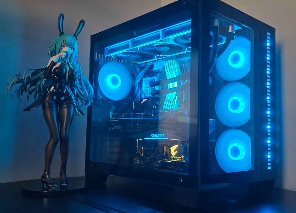 "Tron Battery" Custom Gaming PC Ryzen 5700x/RTX 3080 12GB