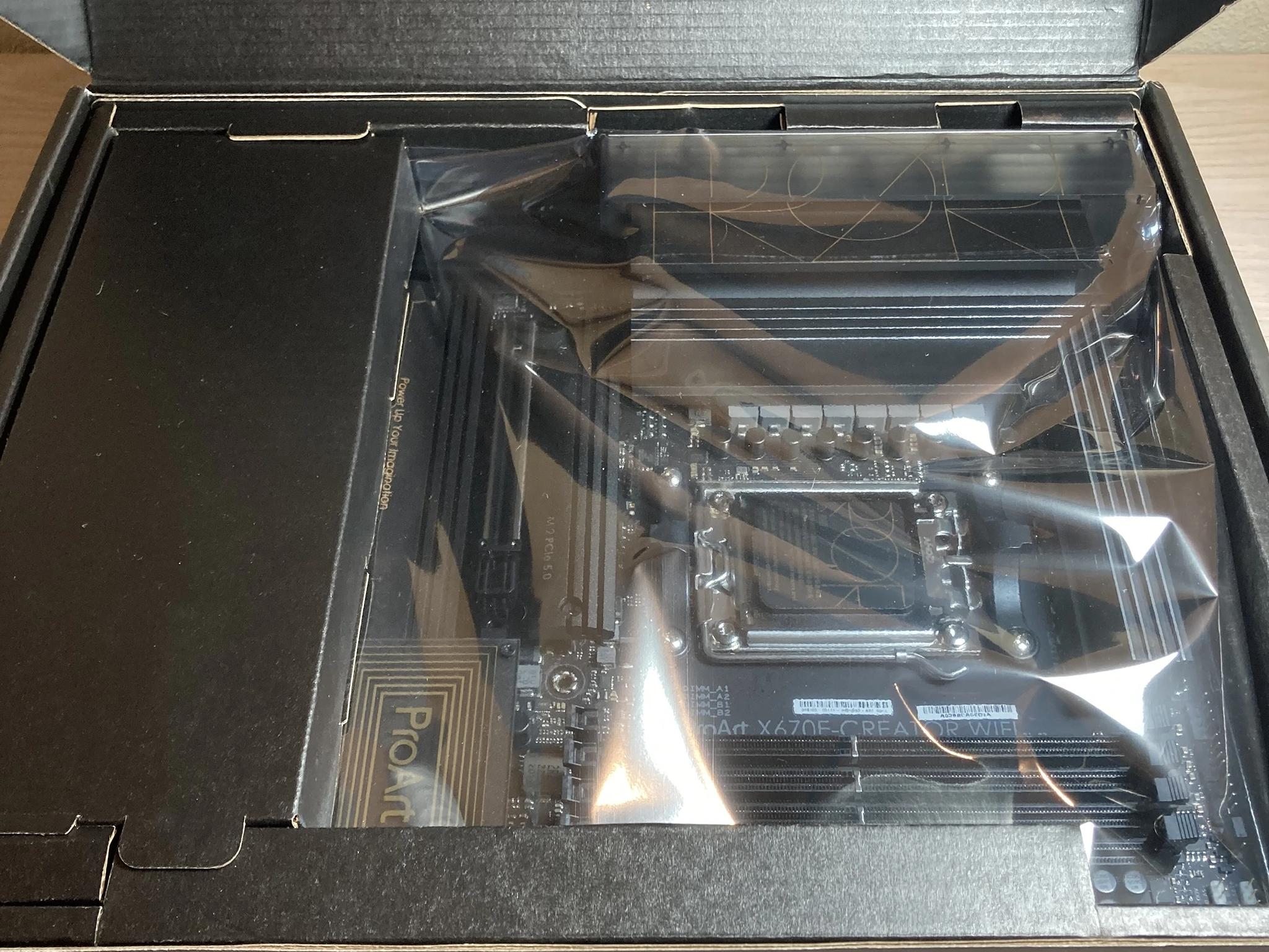 ASUS-PROART X670E Motherboard