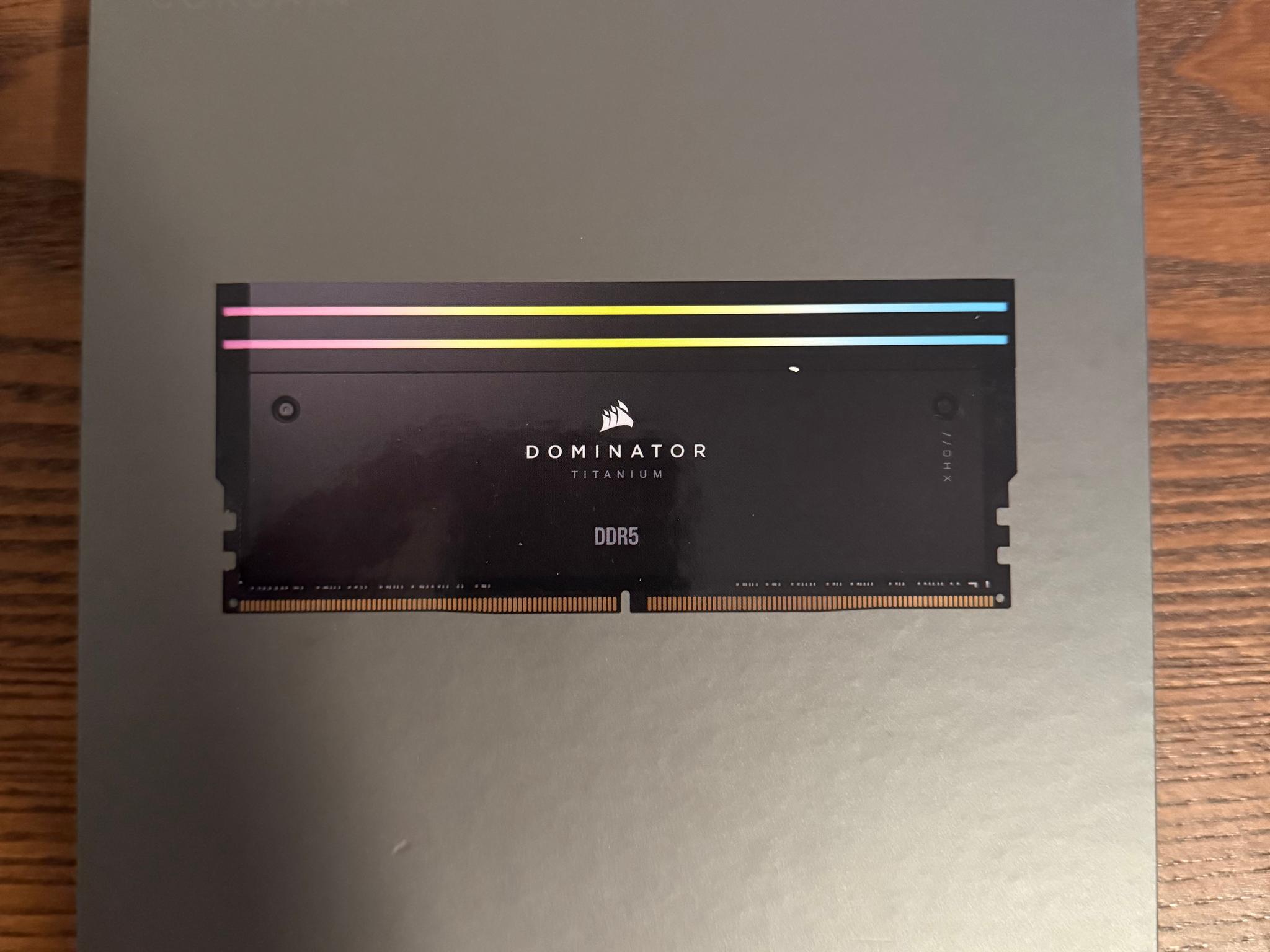 Corsair Dominator Titanium DDR5 48GB 8000MHz Kit