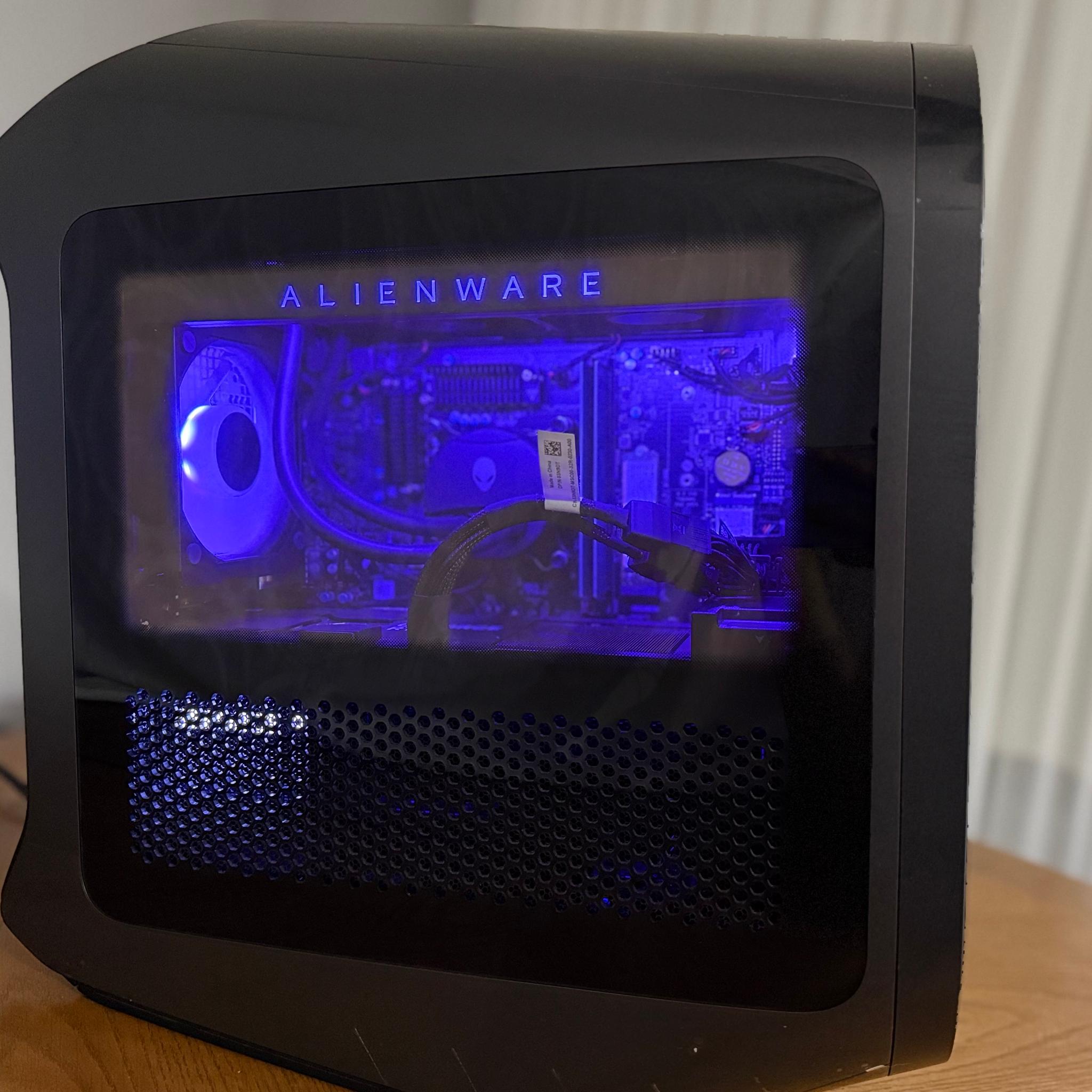 Alienware Aurora R15 | RTX 4080 16GB | i9-13900KF | 32GB RAM | 2TB