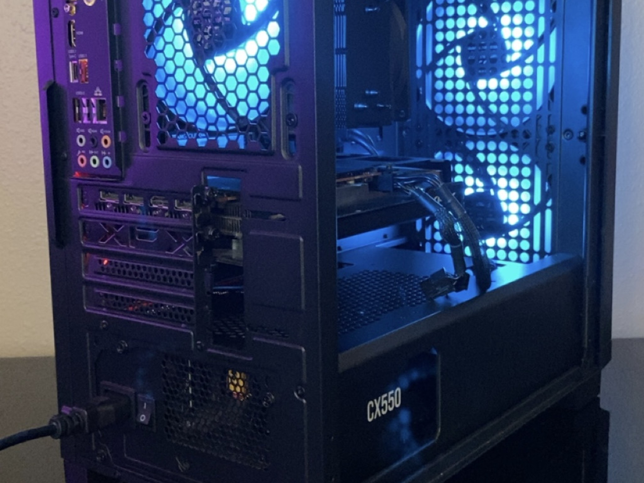 Intel I5 8400|rx 6600|16gb|500gb|