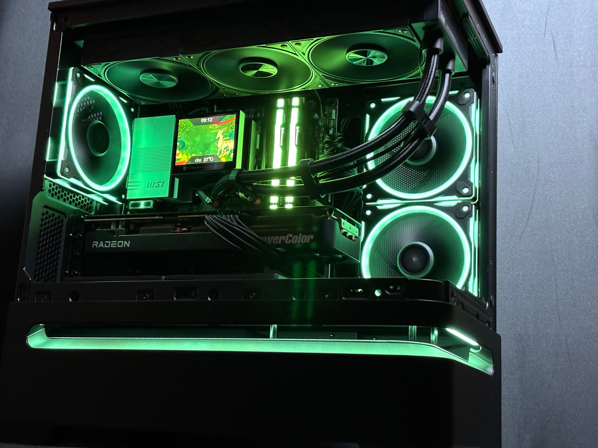 🌌STELLAR 4K PC🌌 9070XT 16GB| R7 7800X3D | 32GB DDR5 | 2TB SSD