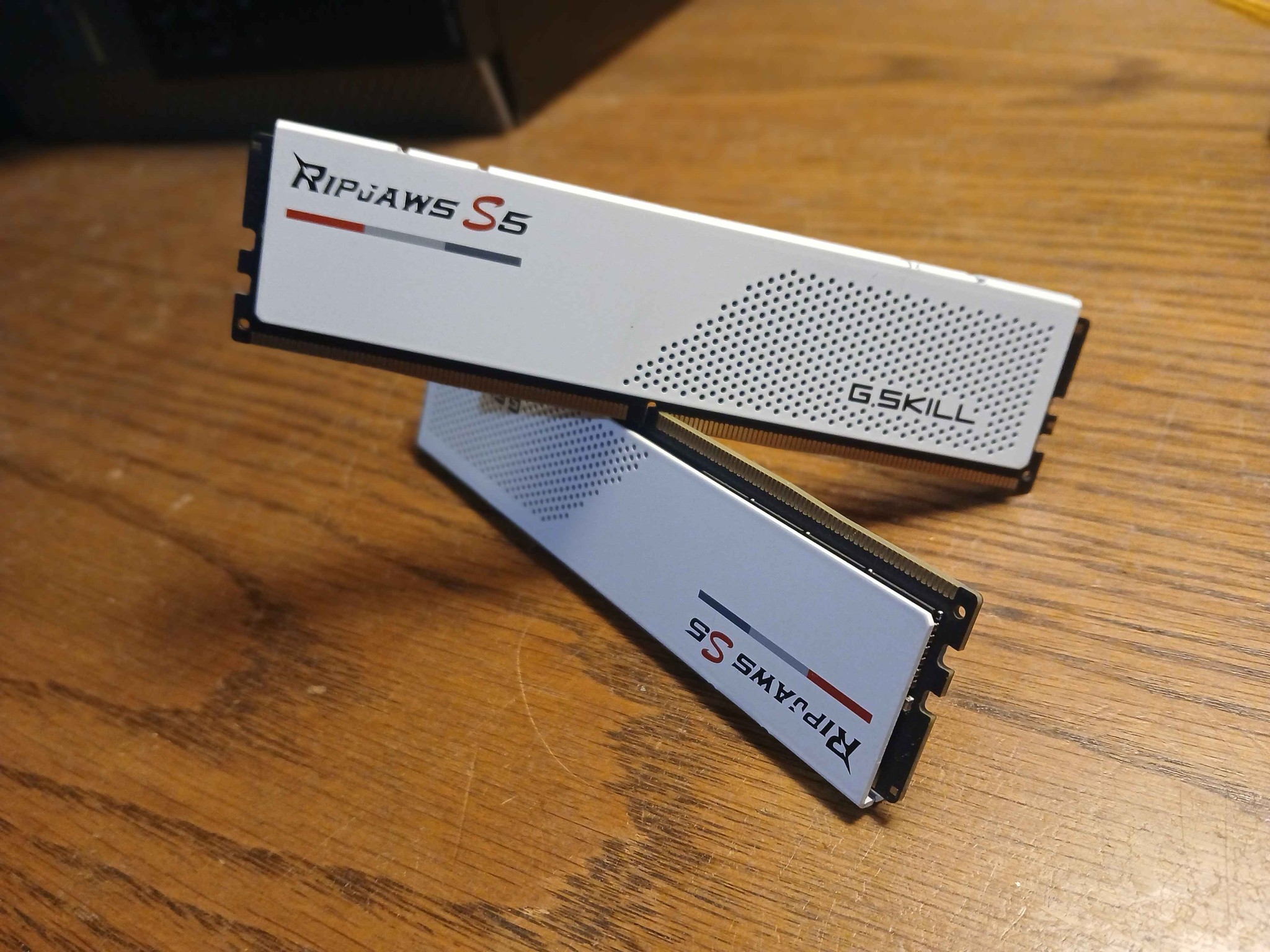 64GB CL32 (2x32gb) DDR5-6000 White G-Skill Ripjaws S5 DDR5 RAM