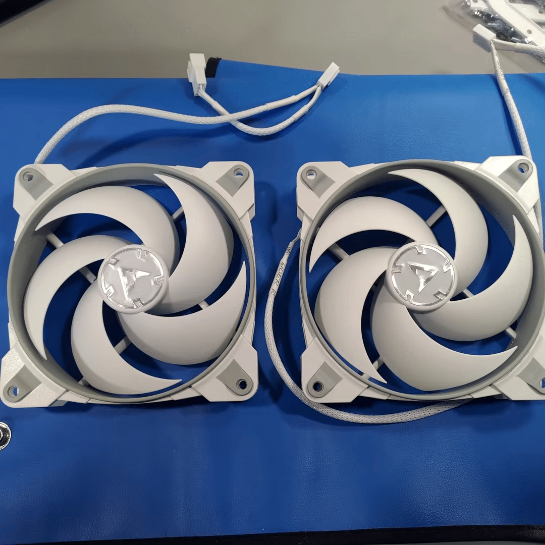Ryzen Bundle (2600x, 3700x, Arctic Freezer Duo, wraith stealth)