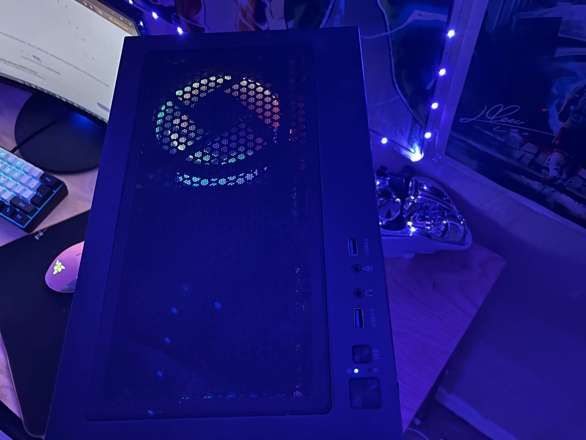 On sale gaming computer with xfx speedster graphic card, water cooled, 2 ssd cards, 1000W Power Sup.
