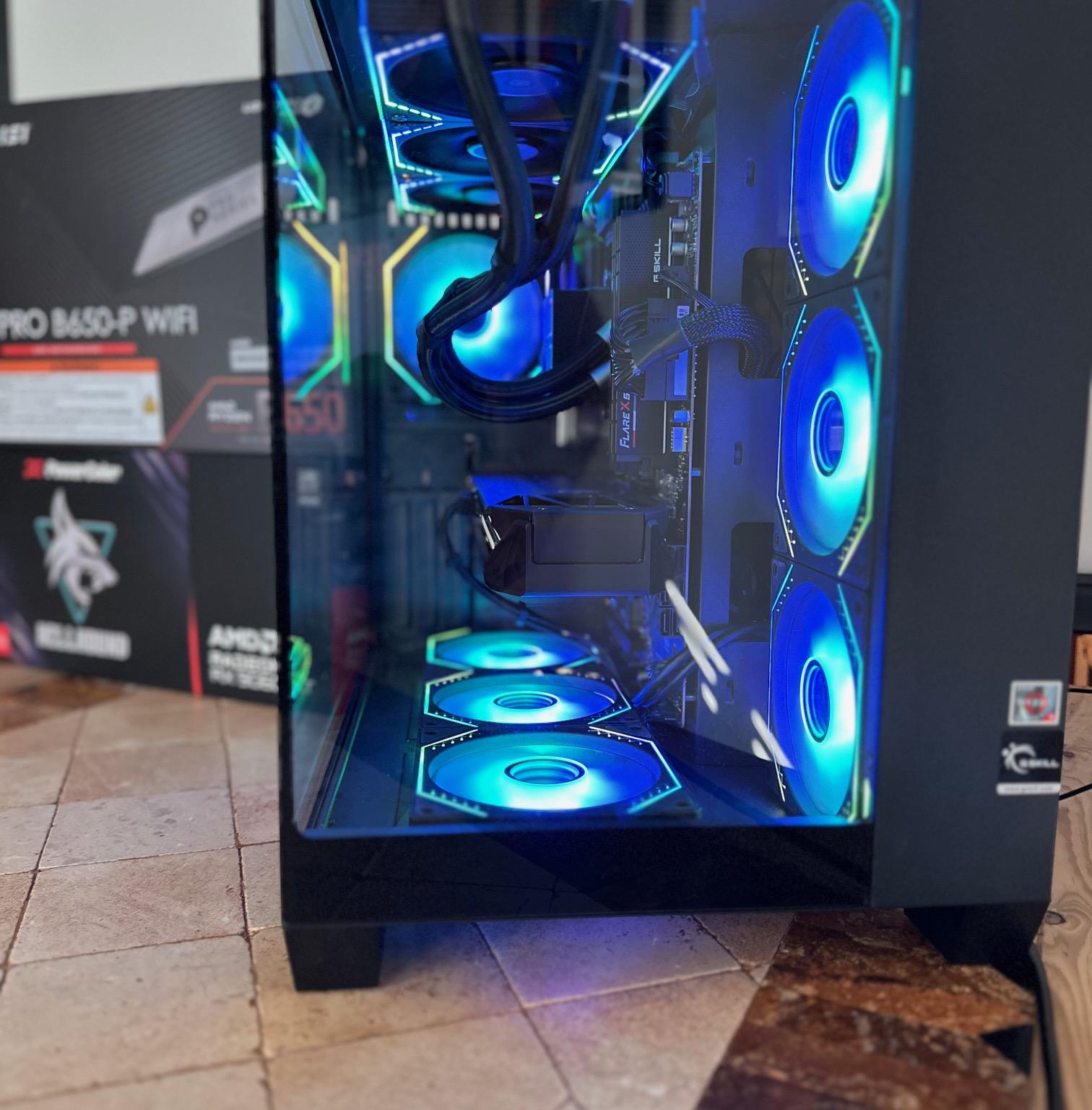 Ryzen 5 7600X / RX 9060XT 16GB, 500GB & 1TB M.2 SSD, Mid-Tower Gaming PC
