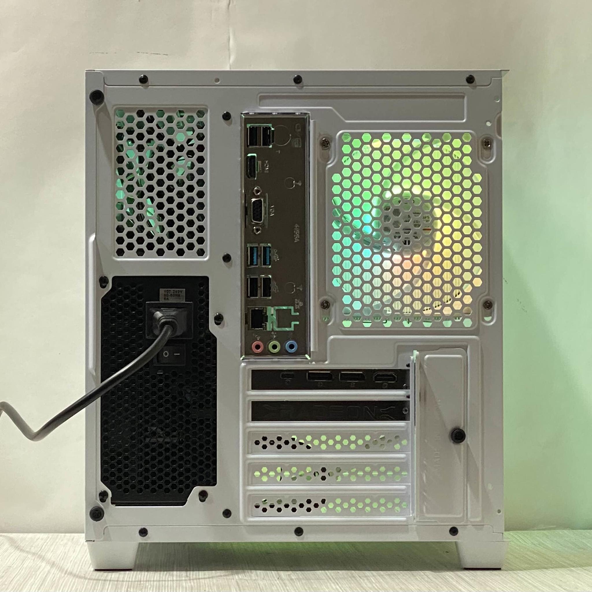 RX 6800, Ryzen 5 5600, 16GB DDR4, 1TB NVMe SSD, WiFi - Gaming PC