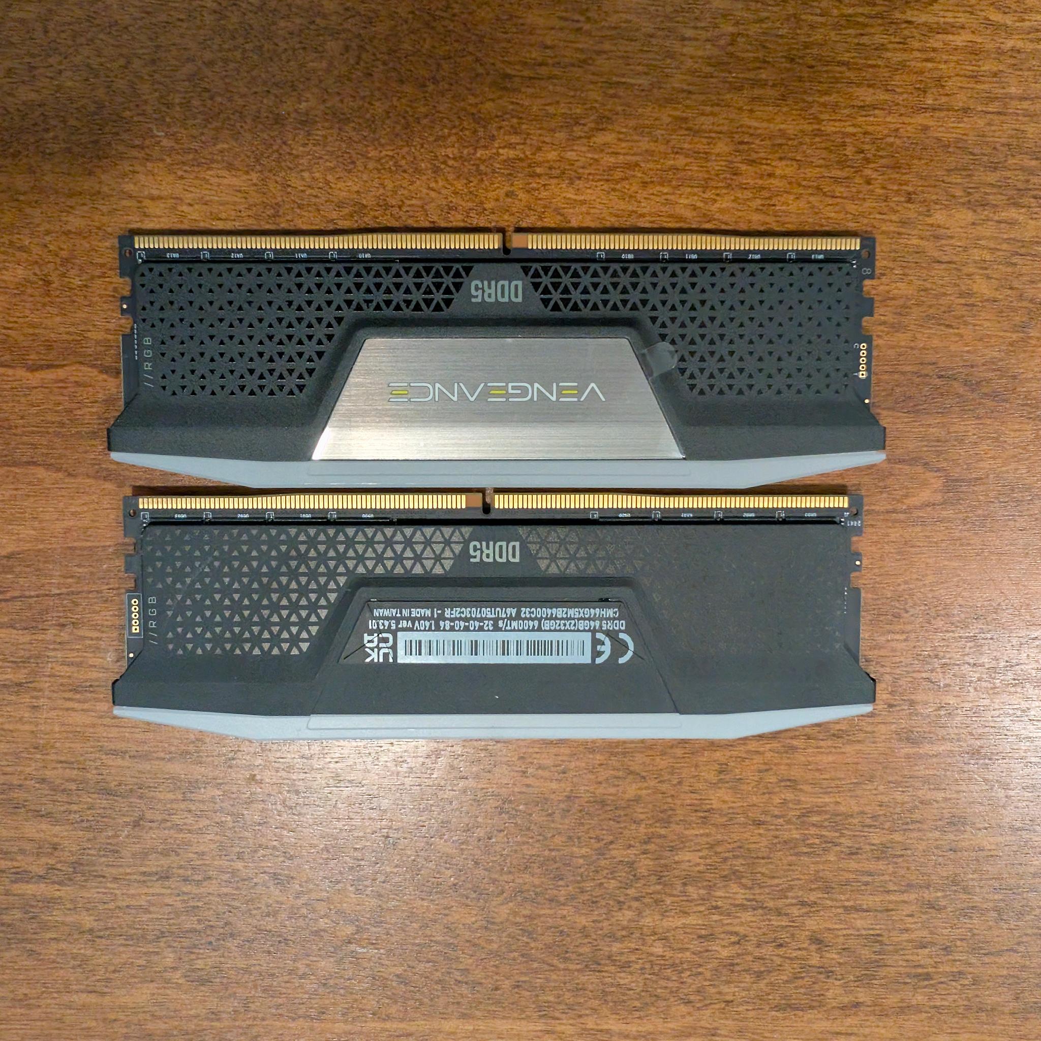 Corsair vengece 64gb RGB 2x32 6400