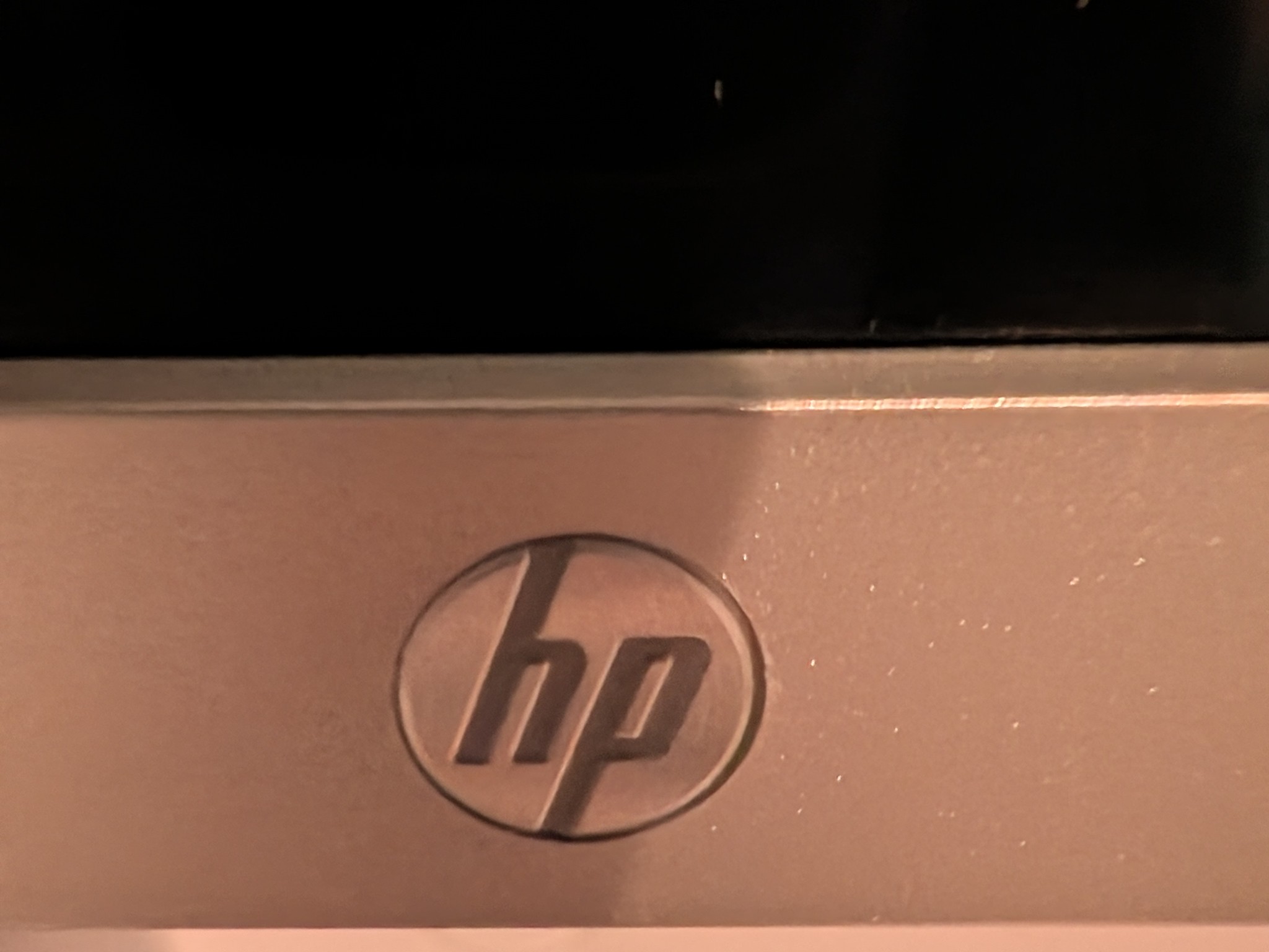 HP Pavilion 27xw Monitor With CABLE
