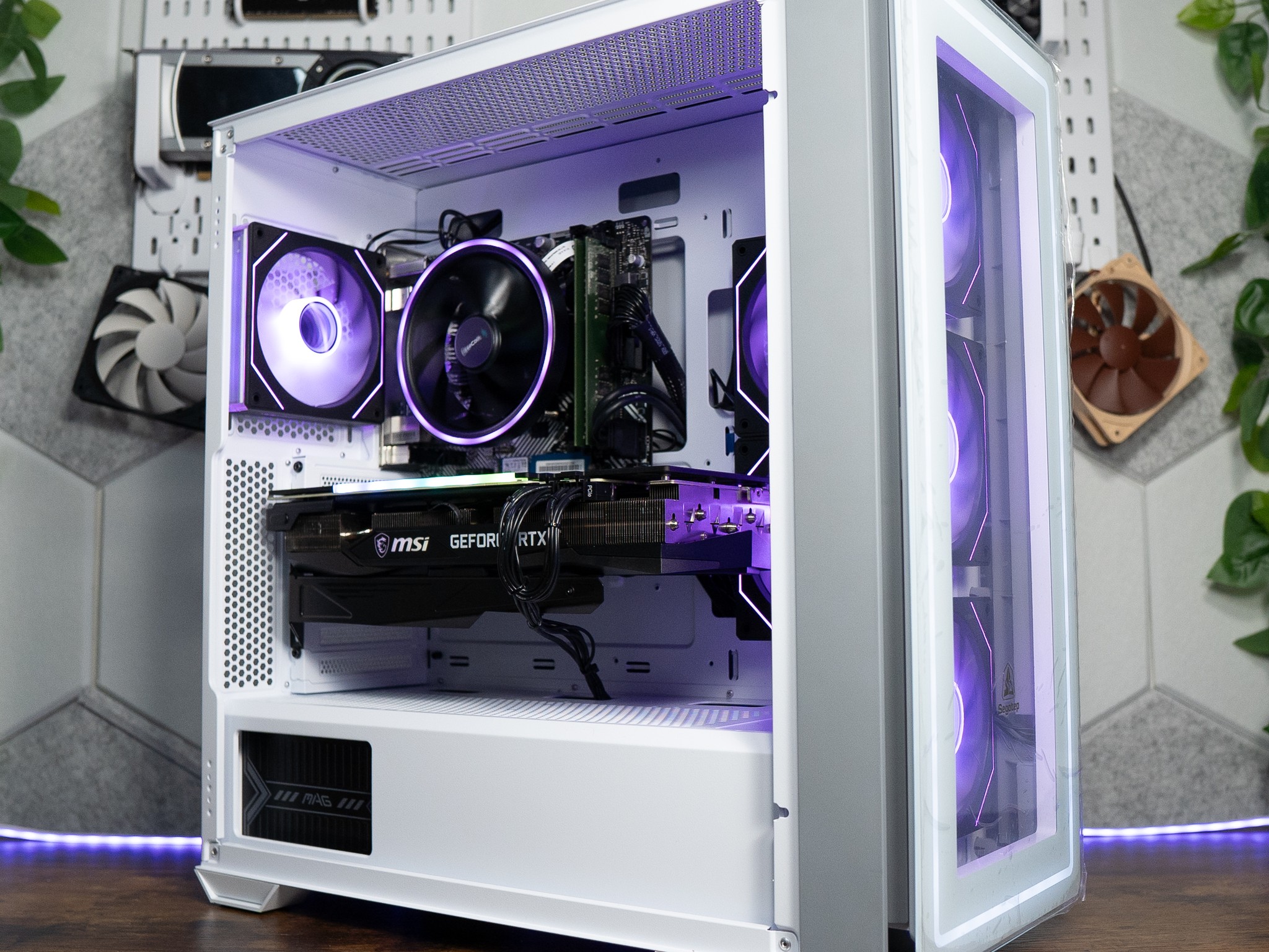 🟣⚪ | MSI RTX 3070 X TRIO 8GB | RYZEN 5 5600X | 32GB DDR4 RAM | 512GB M.2 + 1TB HDD | VaporWave 2.0 |