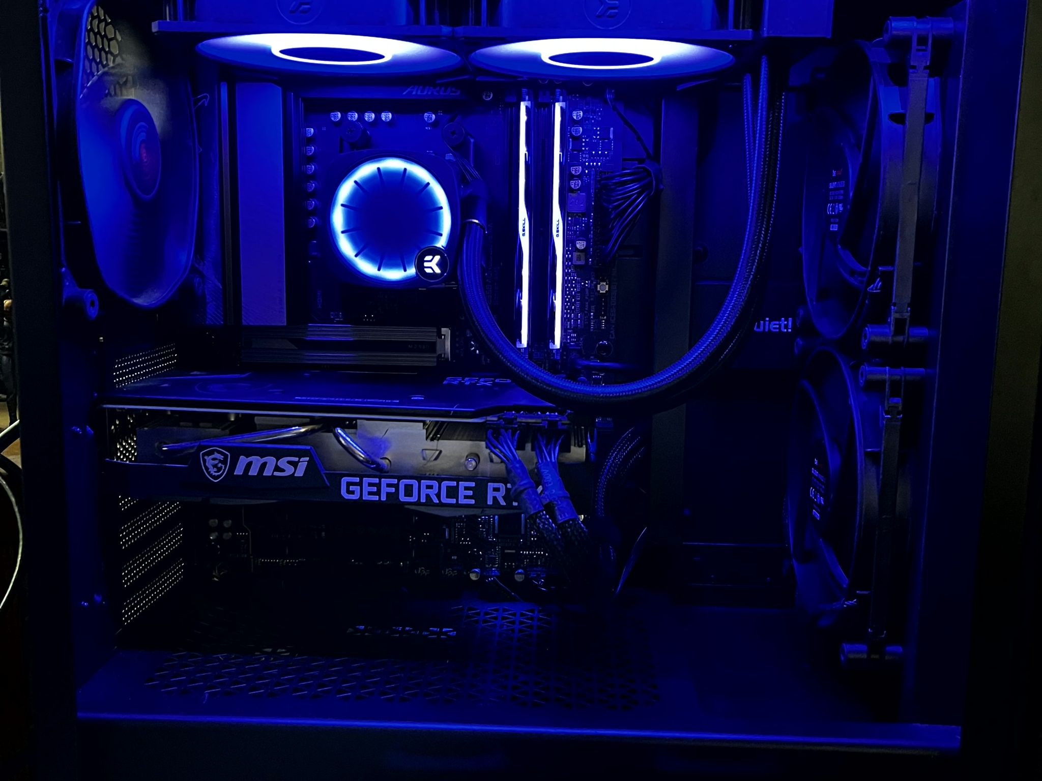 Ryzn 5 7600X RTX 3070 DDR5 RAM 32G @ 6000MT/s