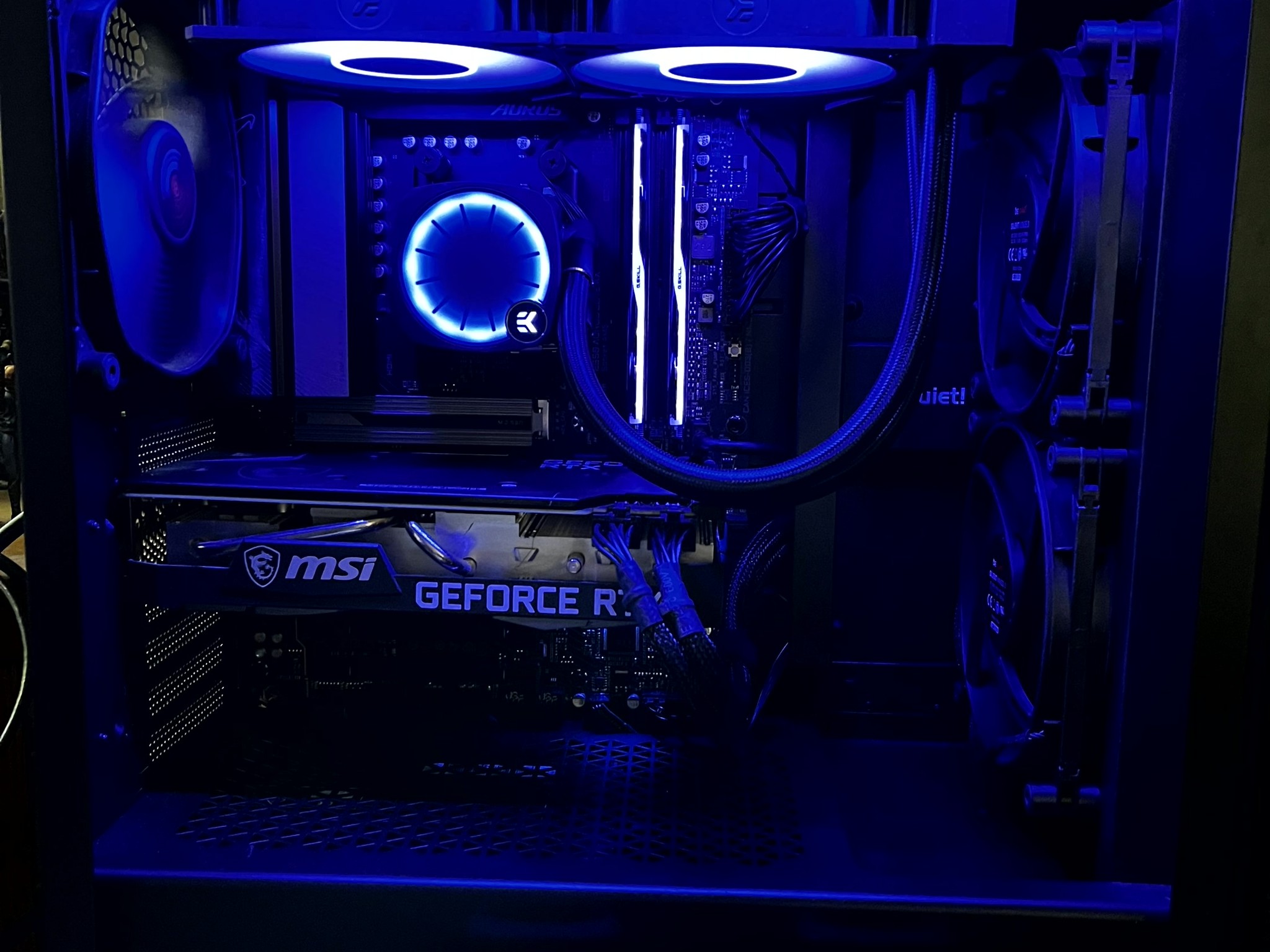 Ryzn 5 7600X RTX 3070 DDR5 RAM 32G @ 6000MT/s