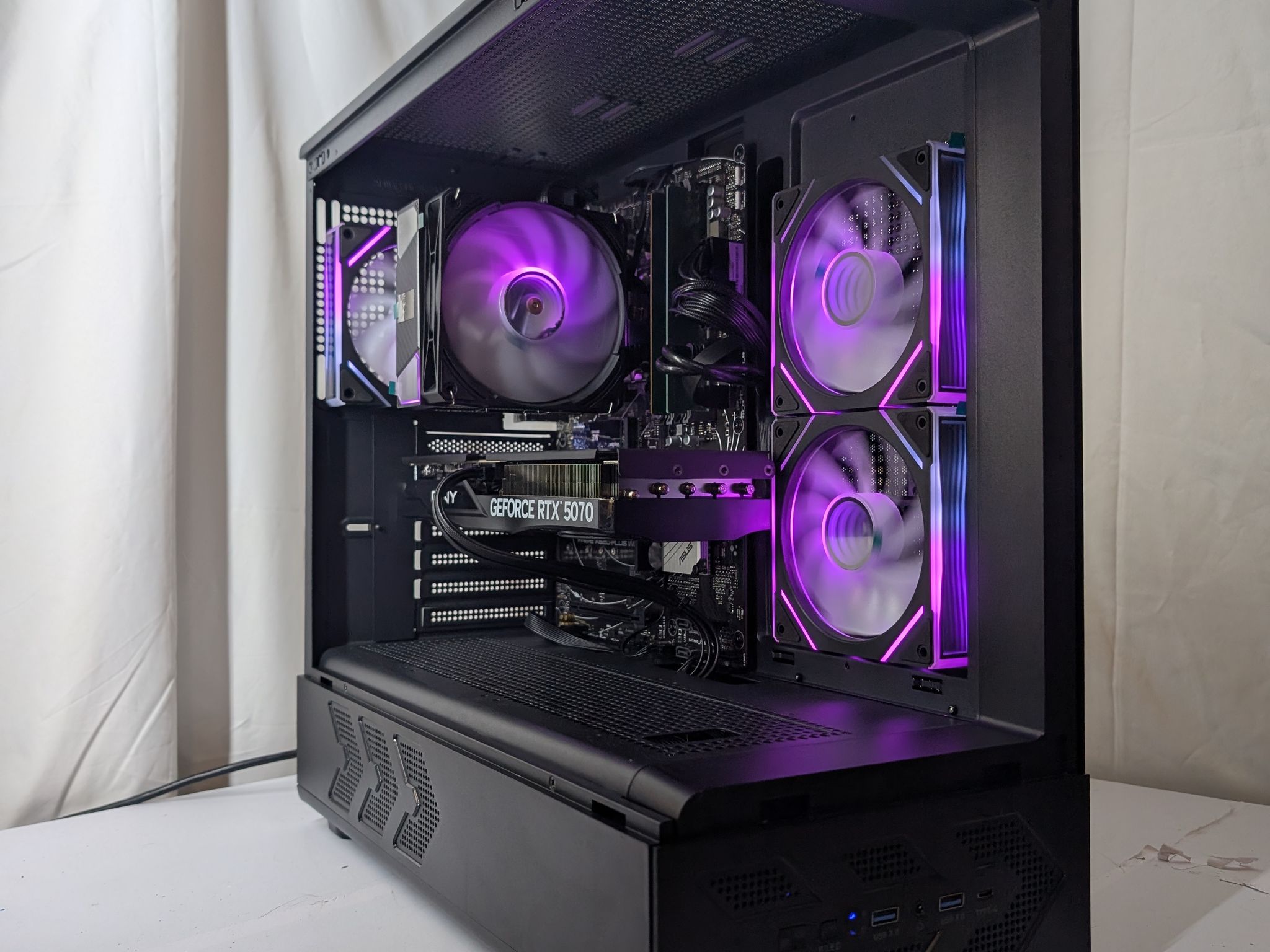 RTX 5070 | RYZEN 5 7500F | 16GB DDR5 | 650W PSU | 1TB NVME