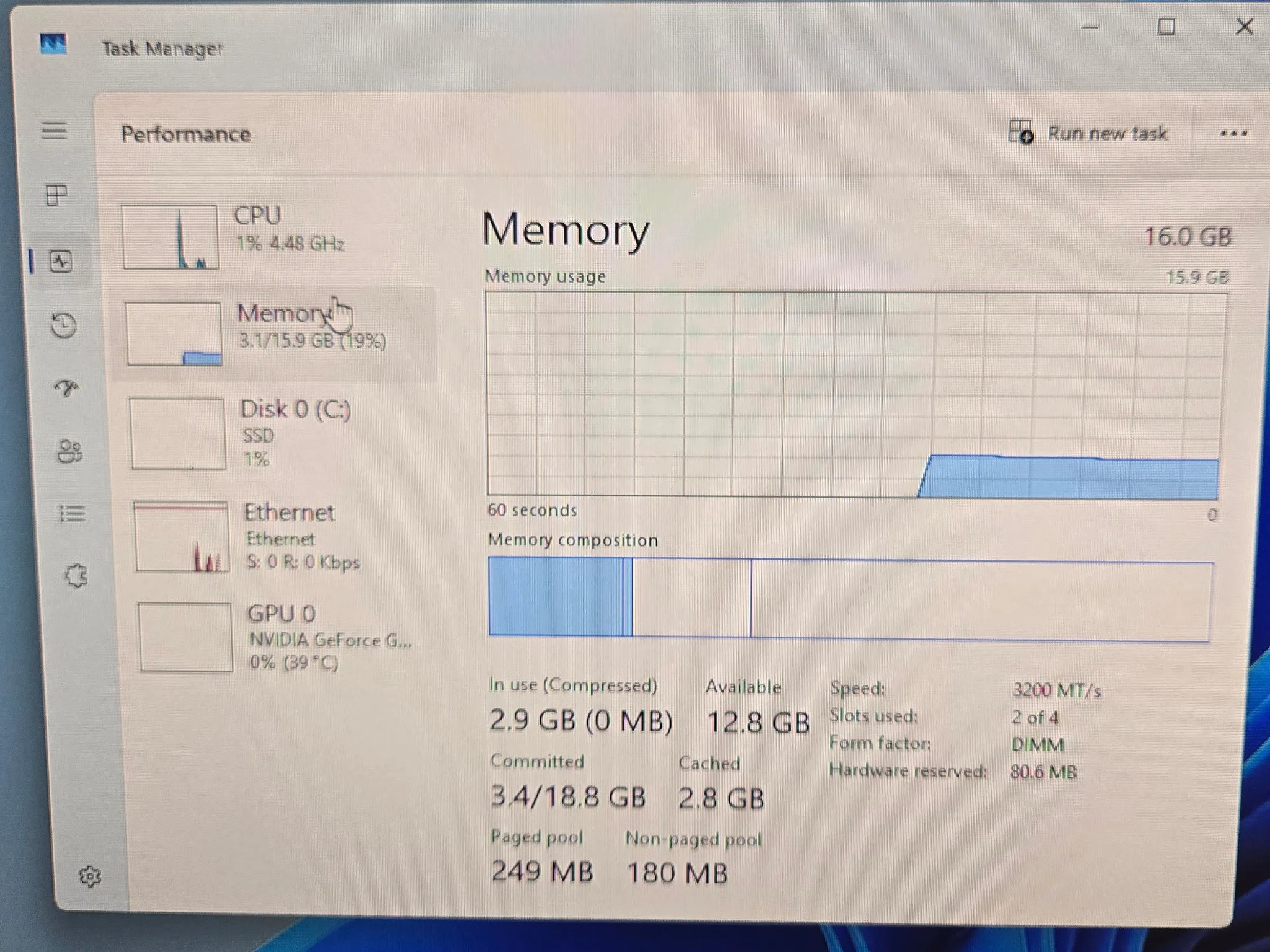 9600KF - GTX 1660 - 16GB DDR4 3200MHZ - 512GB NVME SSD