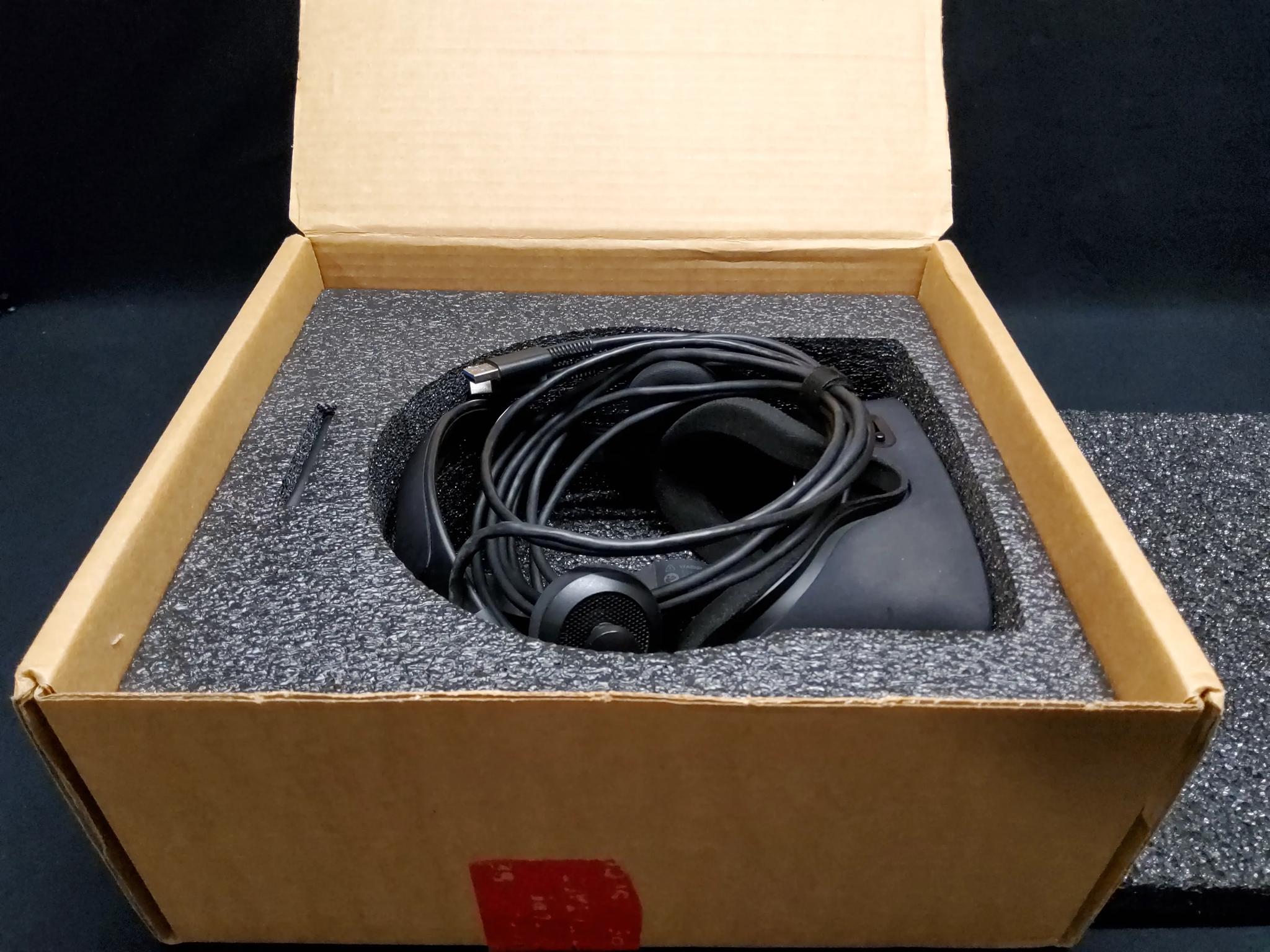 Oculus Rift Bundle 3 Sensor 2 Touch Controllers Extra Soft Mask