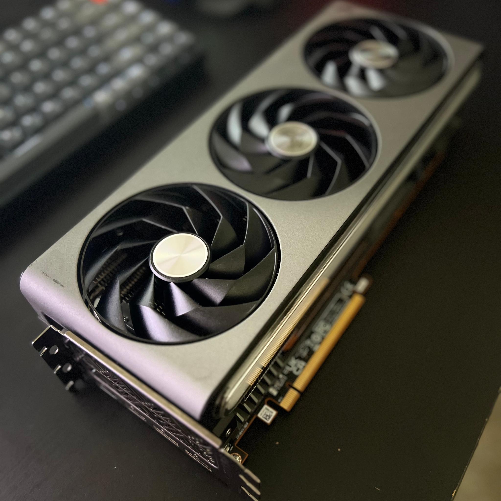 Sapphire NITRO+ AMD Radeon RX 7900 XTX Vapor-X Gaming Graphics Card 24GB GDDR6