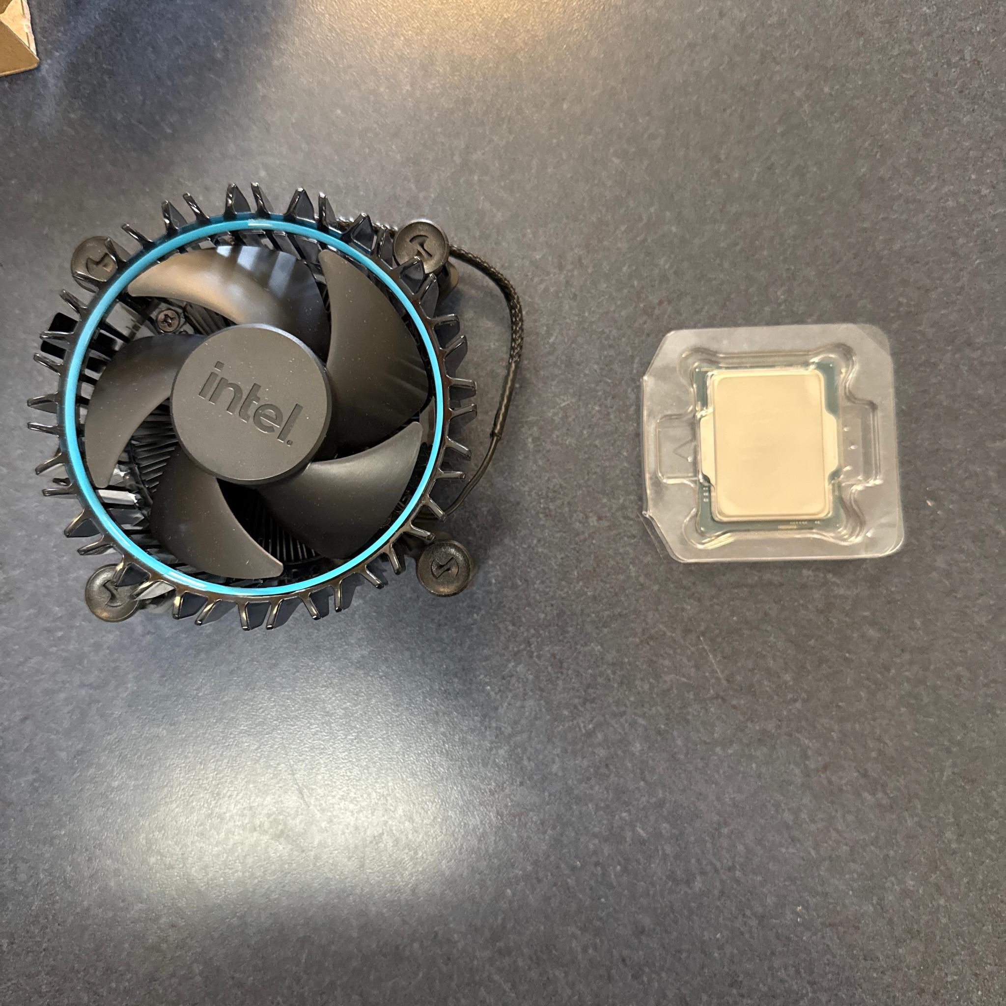 Intel Core i5-12400F