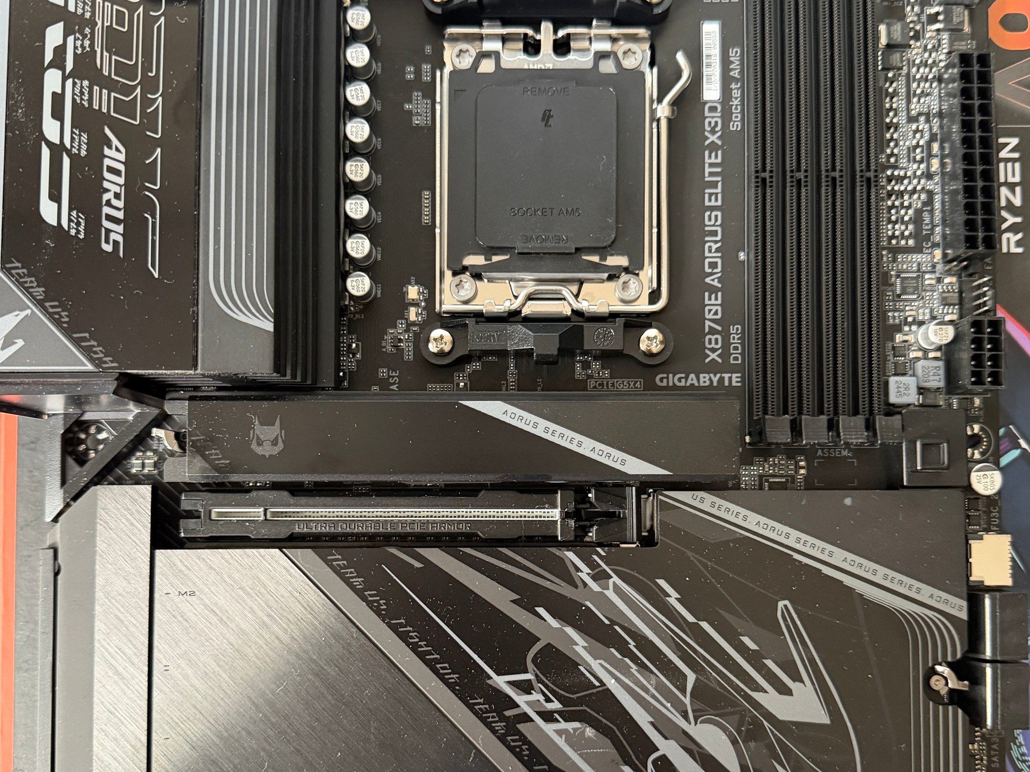 Gigabyte X870E Aorus Elite X3D