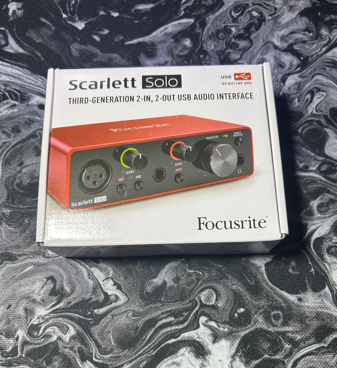 Focusrite Scarlett Solo 3rd Gen Usb-C Audio Interface w/ Mount