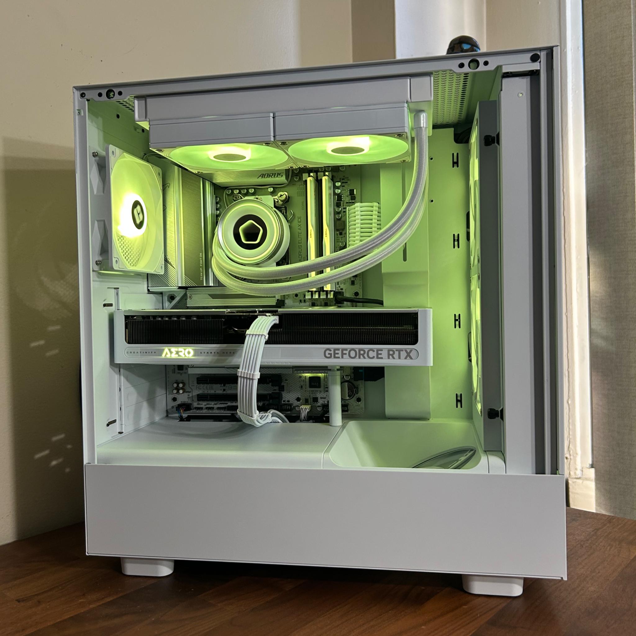 *FREE GAME* RTX 5070 12GB | Ryzen 7 7700X | 32GB DDR5 6000MT/s | 2TB NVMe | The Sentinel RTX