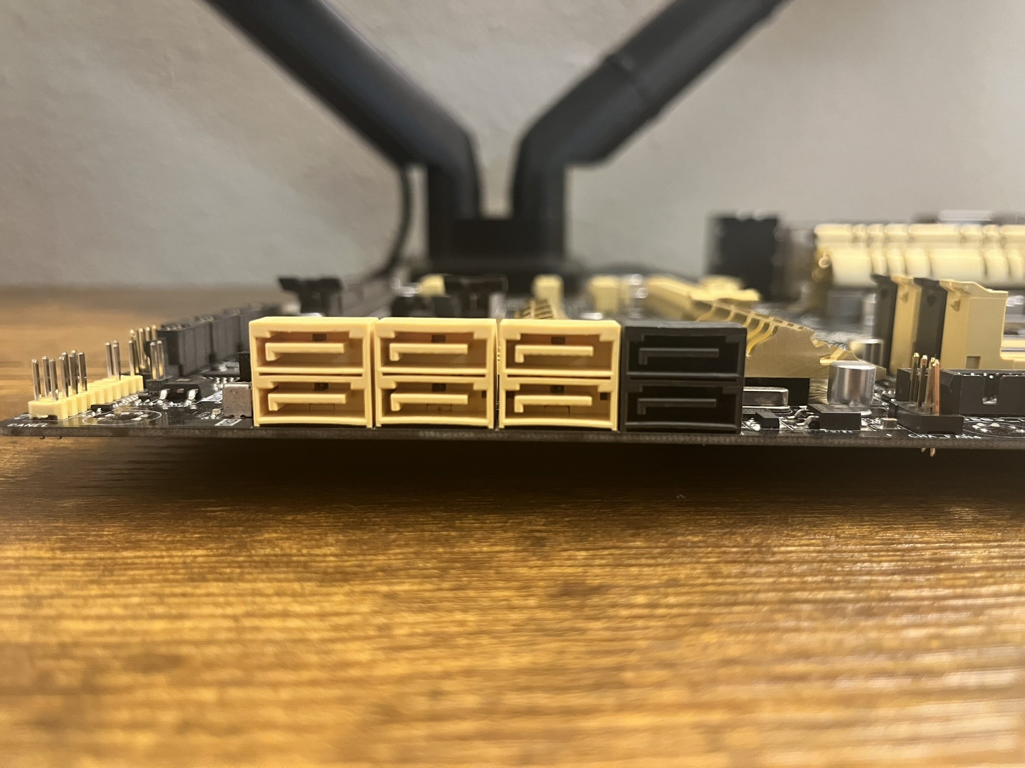 ASUS Z87 Pro (Intel LGA 1150) ATX motherboard
