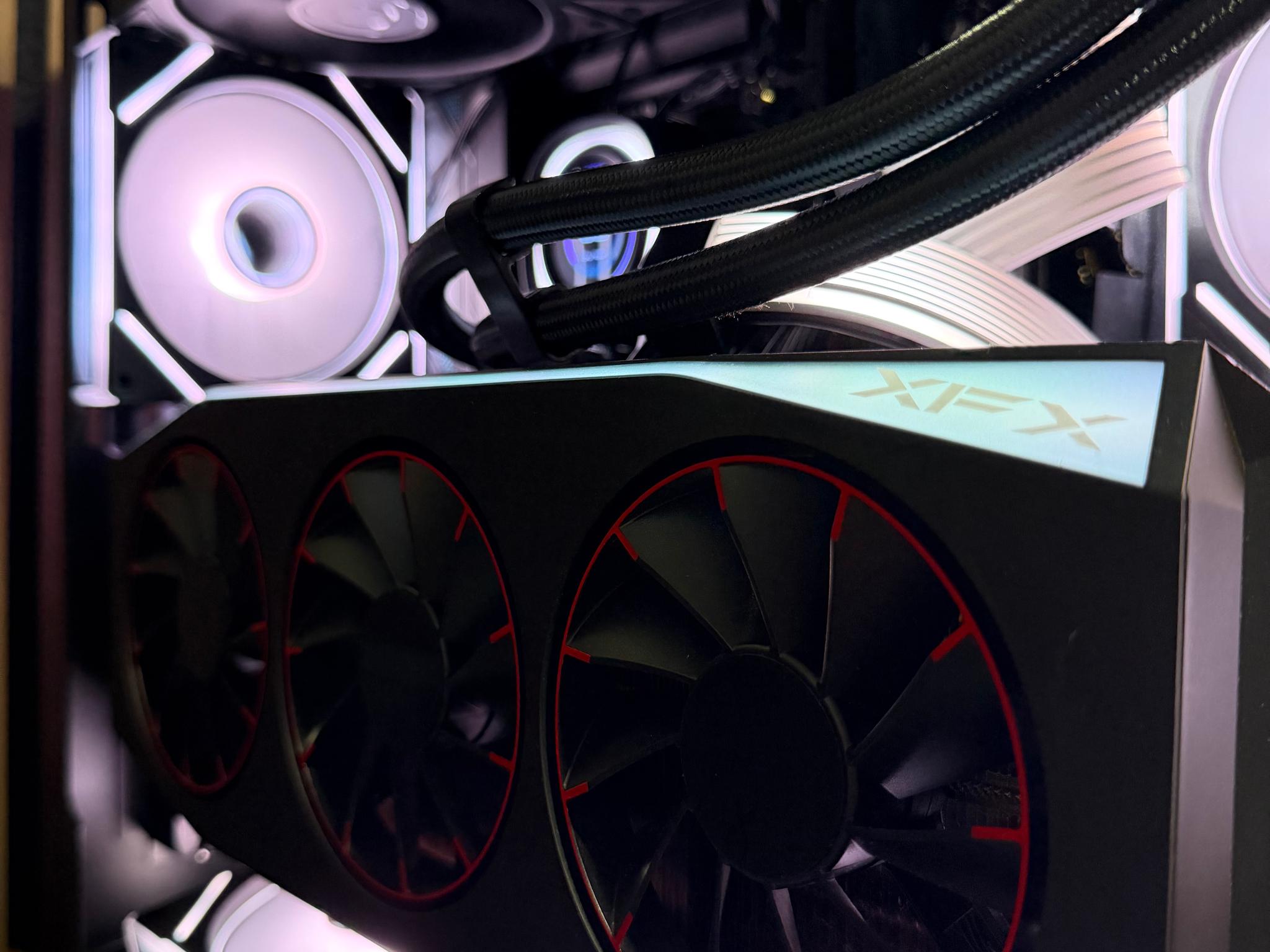 🔥 High-End Gaming PC – Ryzen 7 7800X3D + RX 9070 XT | 32GB DDR5 | 2TB NVMe 🔥