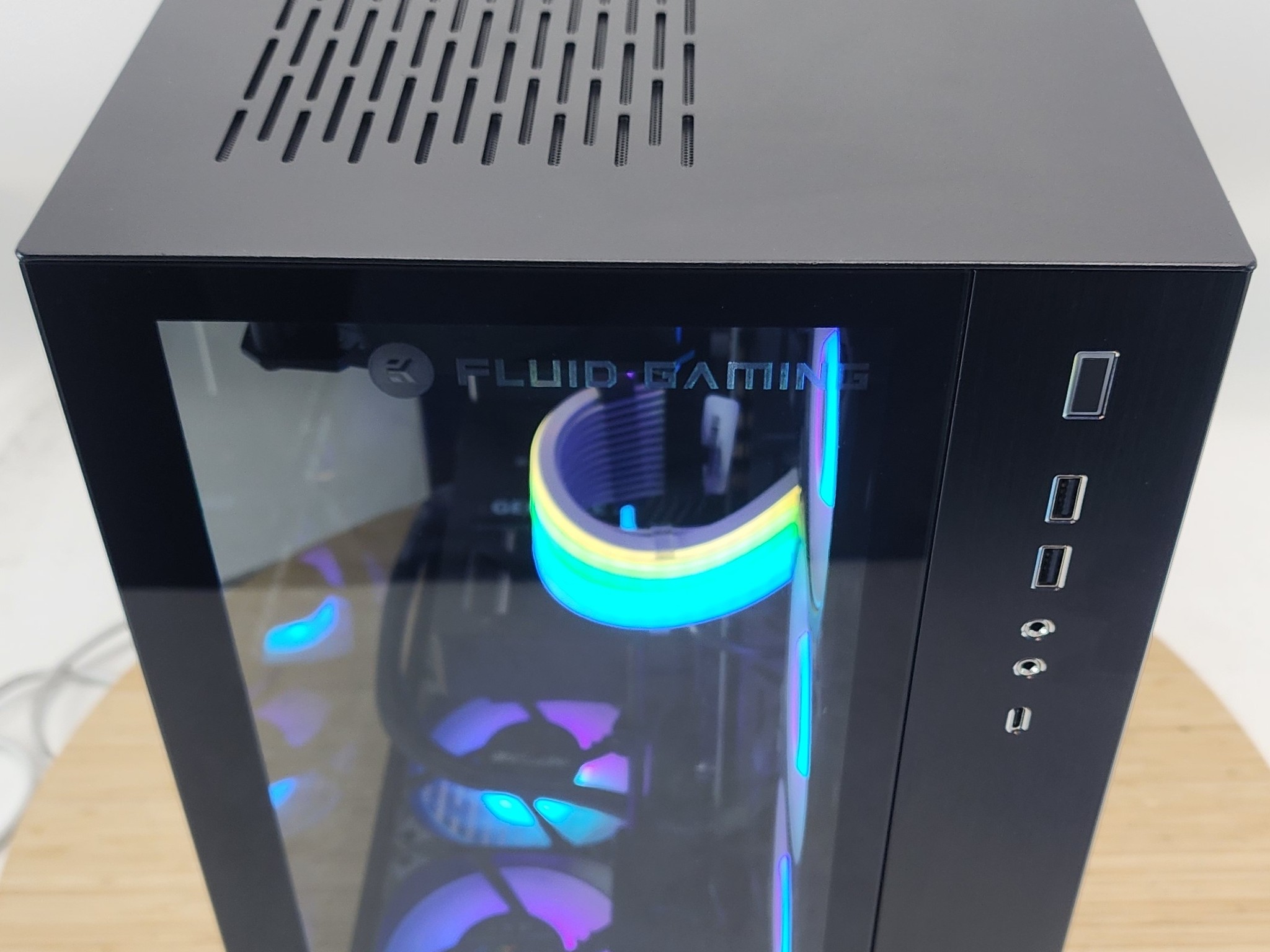 Gaming PC Ryzen 7 9700X 32GB RAM 2TB SSD RTX 4070 SUPER 12GB Windows 11 Computer