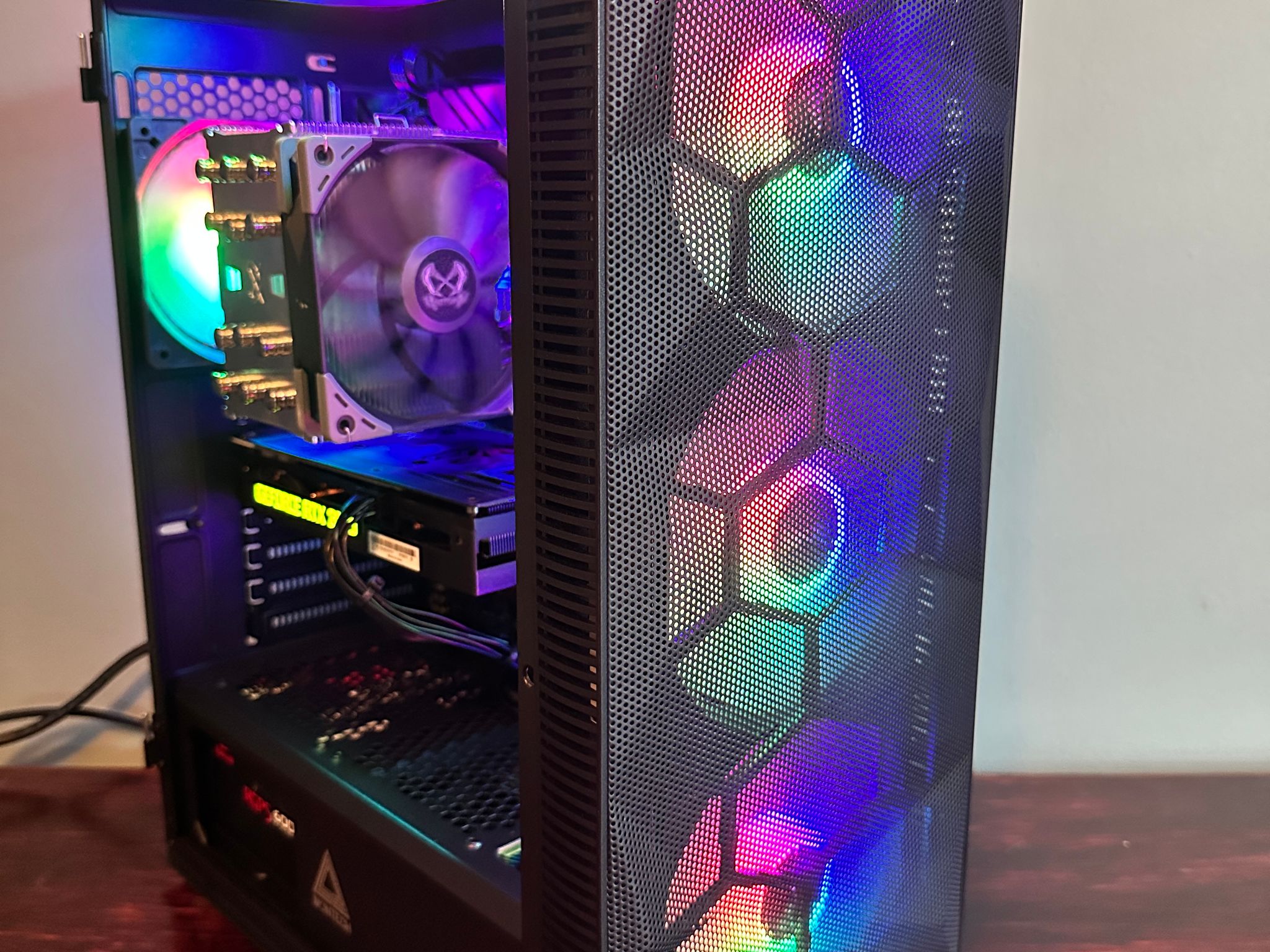 HAWKEYE | R5 3600XT | RTX 3060 12GB | 32GB DDR4 | 512GB NVME | Win 11
