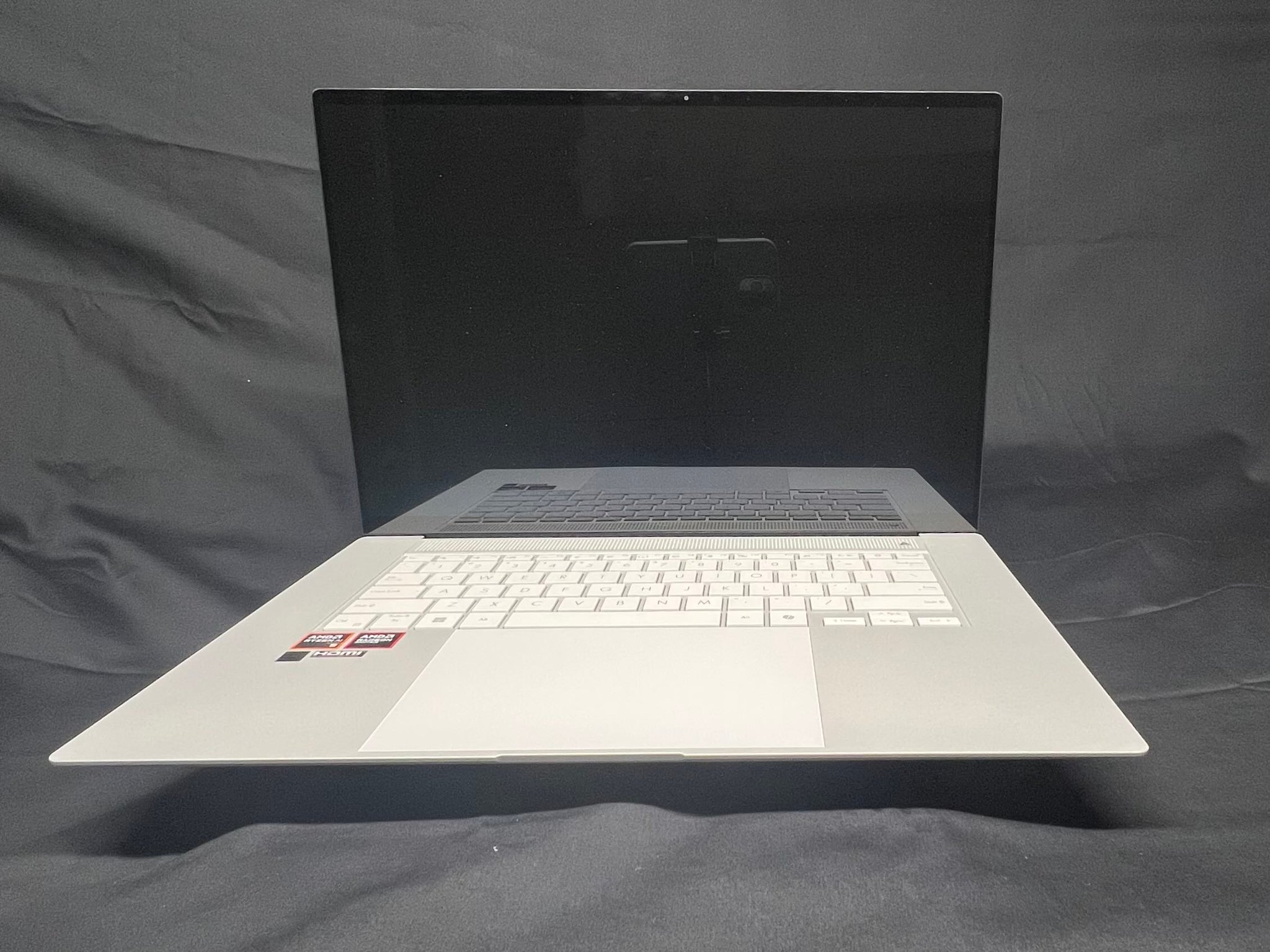 ASUS Zenbook S 16 3K OLED (UM5606WA‑S16.R3651TB) – Brand New