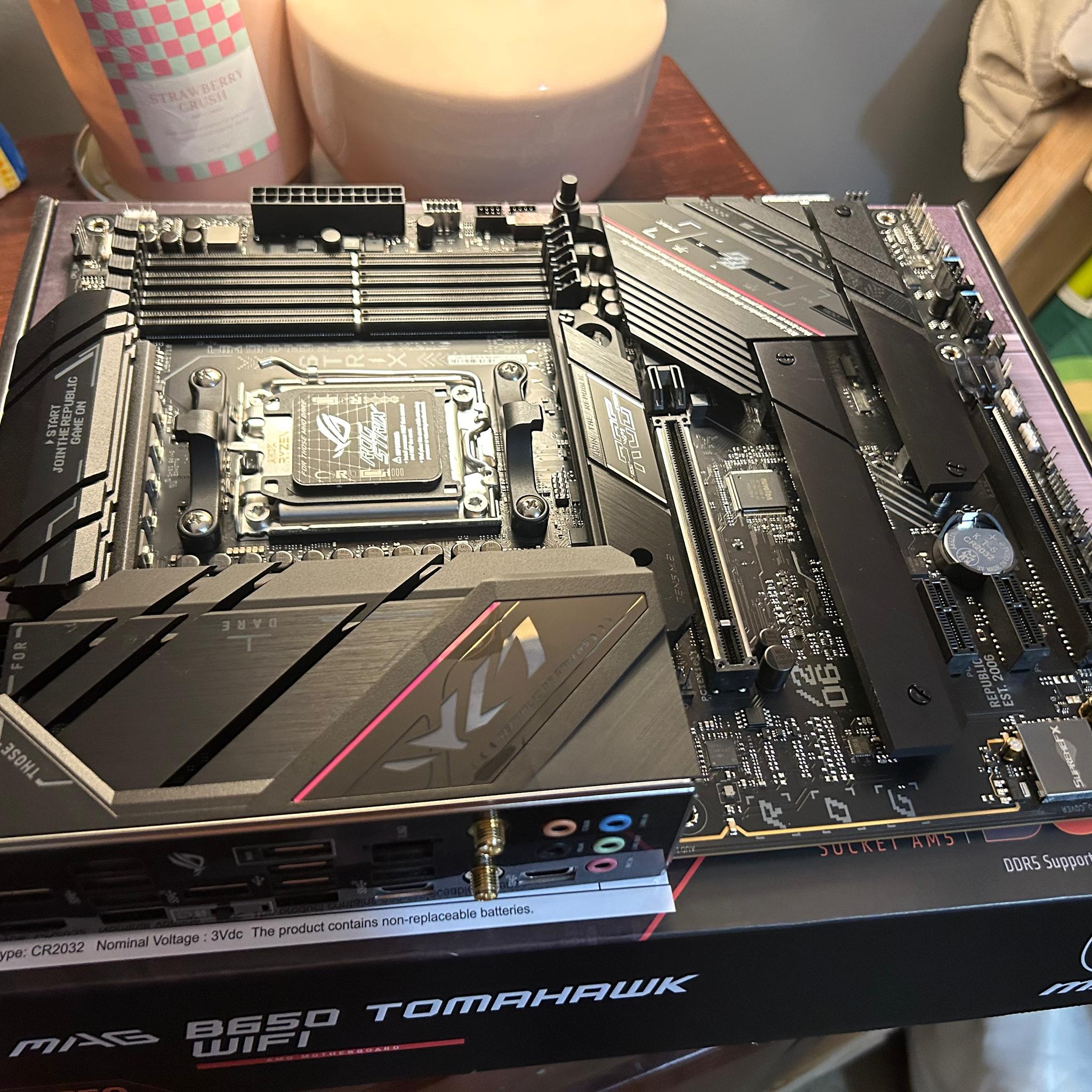 Asus rog strix b650e-f motherboard OBO