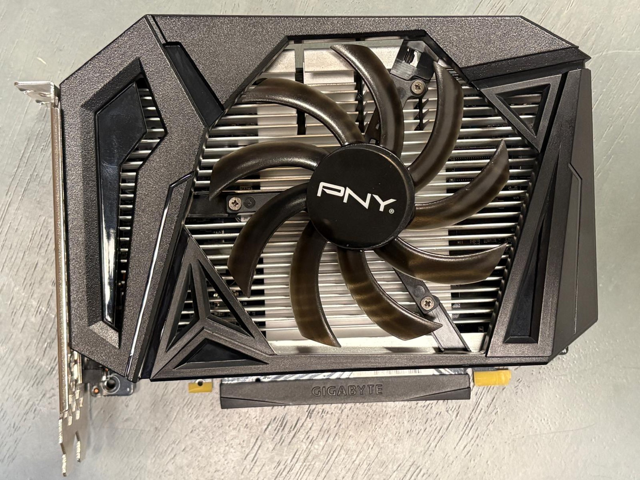 USED IN GOOD CONDITION W/ TEST REPORT - PNY Geforce GTX 1650 Super 4GB GDDR6 - (Refurbished)
