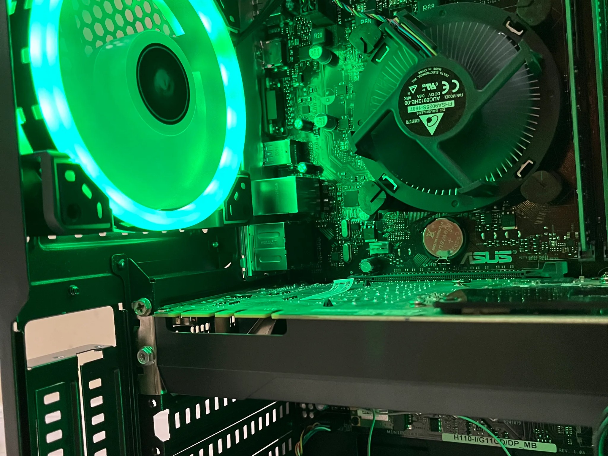 🟢🔵Budget Gaming PC– RGB Case w/ Remote- Intel i7-6700, GTX 970, Wi-Fi, 1.6 TB Storage & 12GB RAM 🔥🖥️