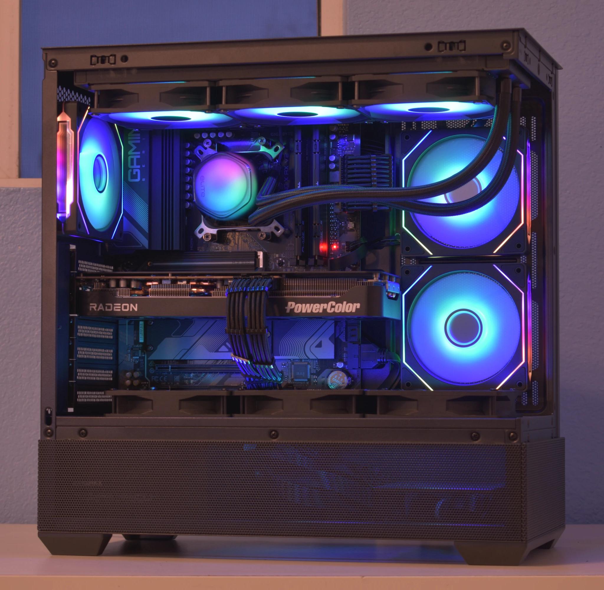 🚀Performance Gamer🚀 Ryzen 7 9700X | AMD RX 9070XT 16GB | 32GB DDR5 | 2TB nVME SSD | White RGB+Wifi