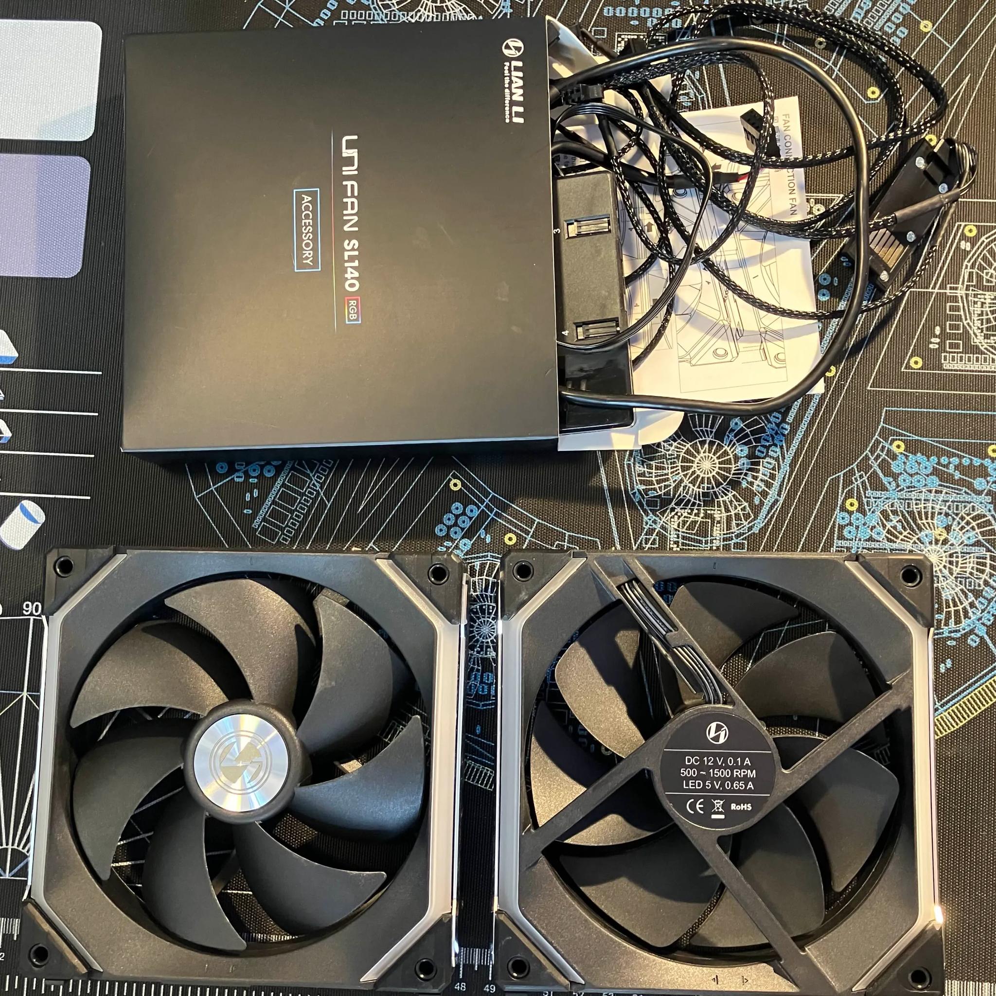 2 Pack - Lian Li Uni Fan SL140