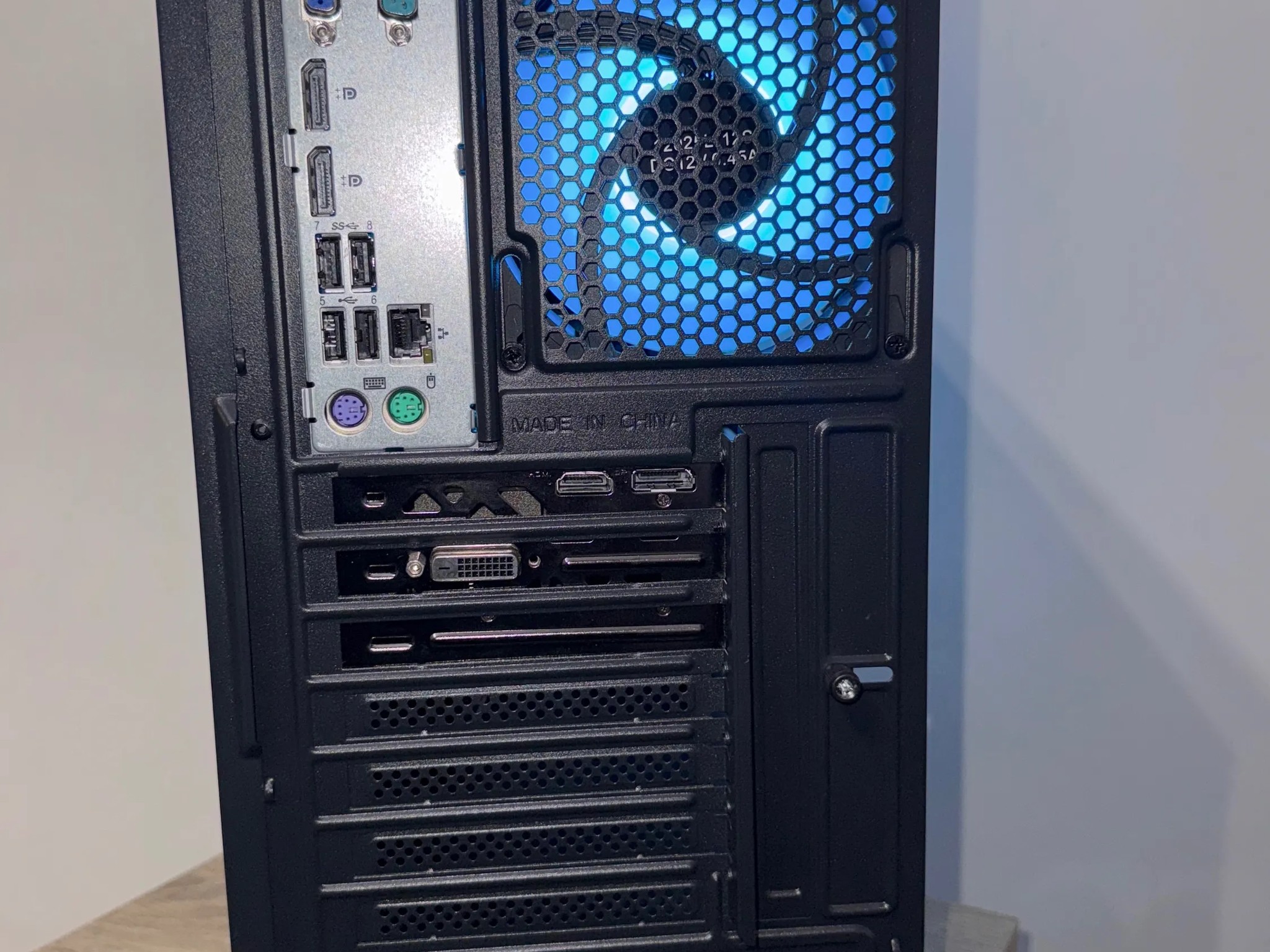Gaming PC – Ryzen 7 1700,RTX 2060,16GB Ram,256GB SSD+1TB HDD