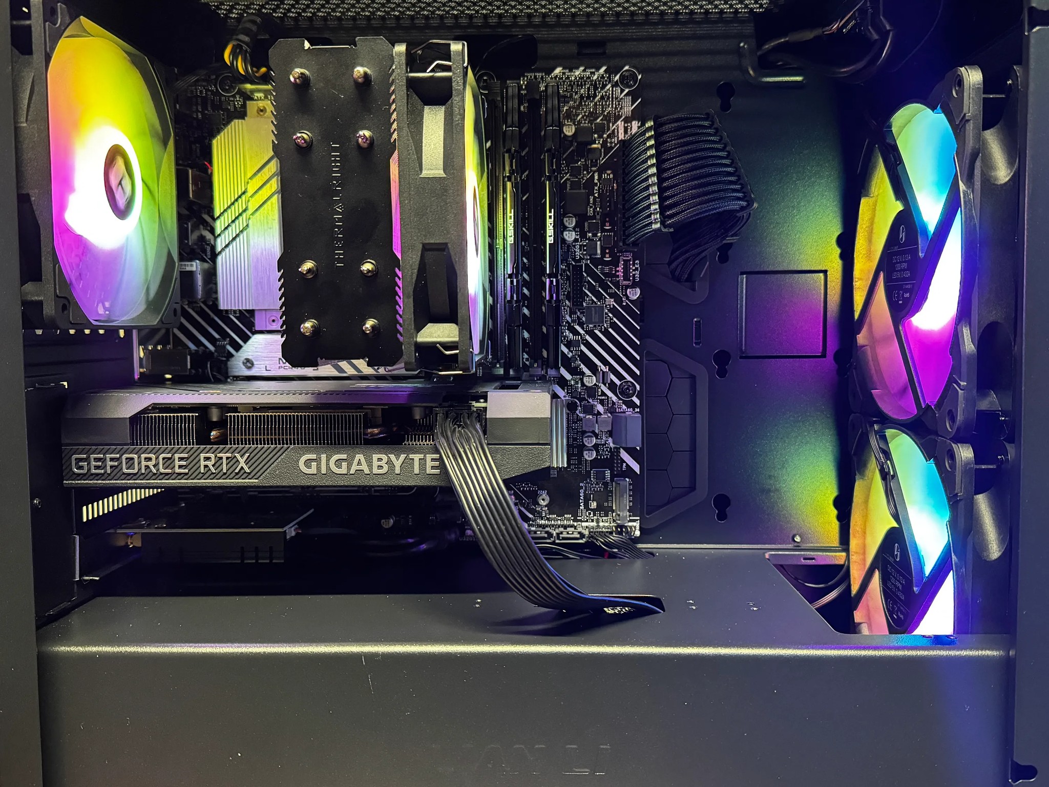 [Pallas] || Intel i5 12400 + RTX 3060 12GB w/ 16GB of RAM & 1TB M.2 SSD