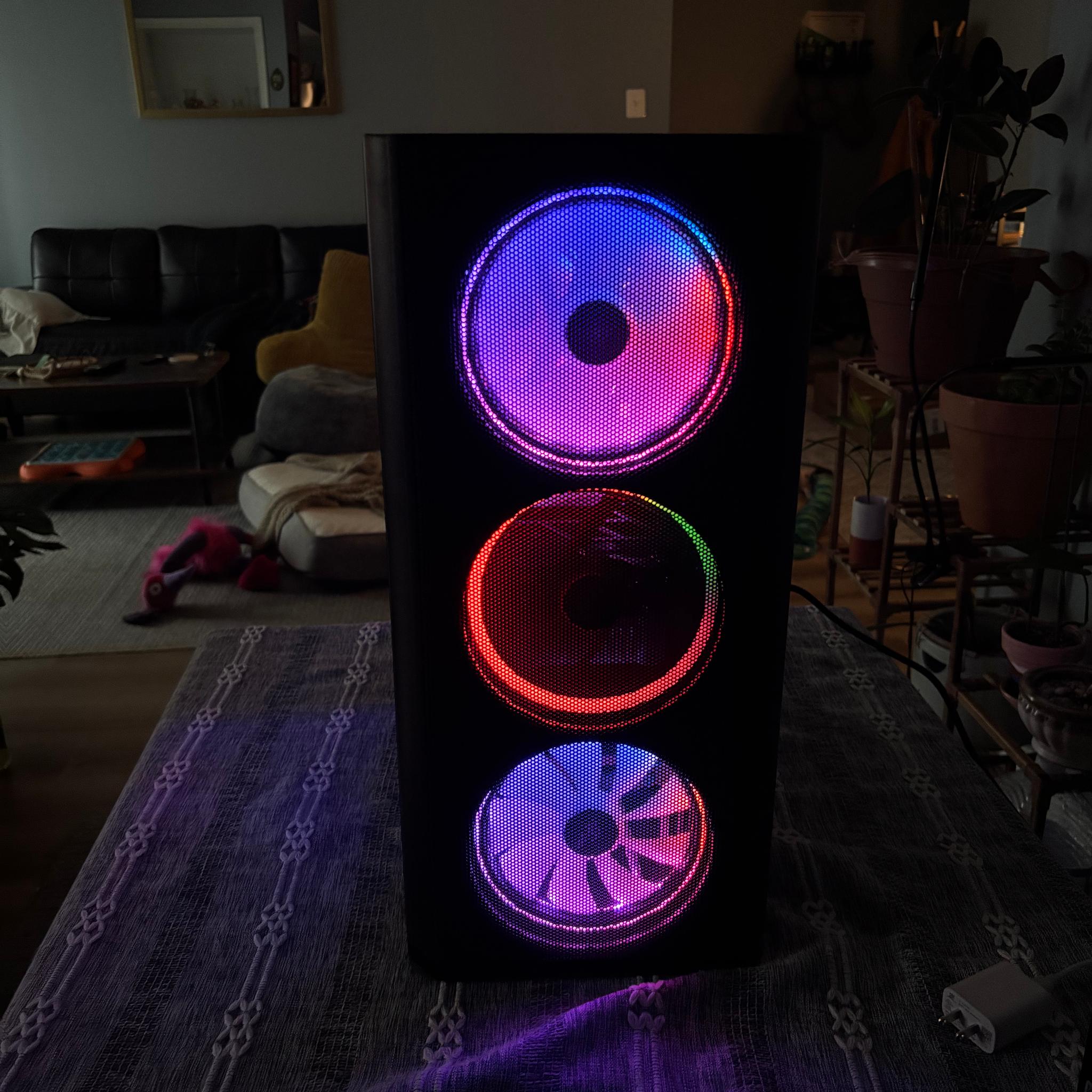 Gaming PC RTX 4090 Intel i9 14900KF 2TB m.2 SSD 32GB DDR5 6000mhz
