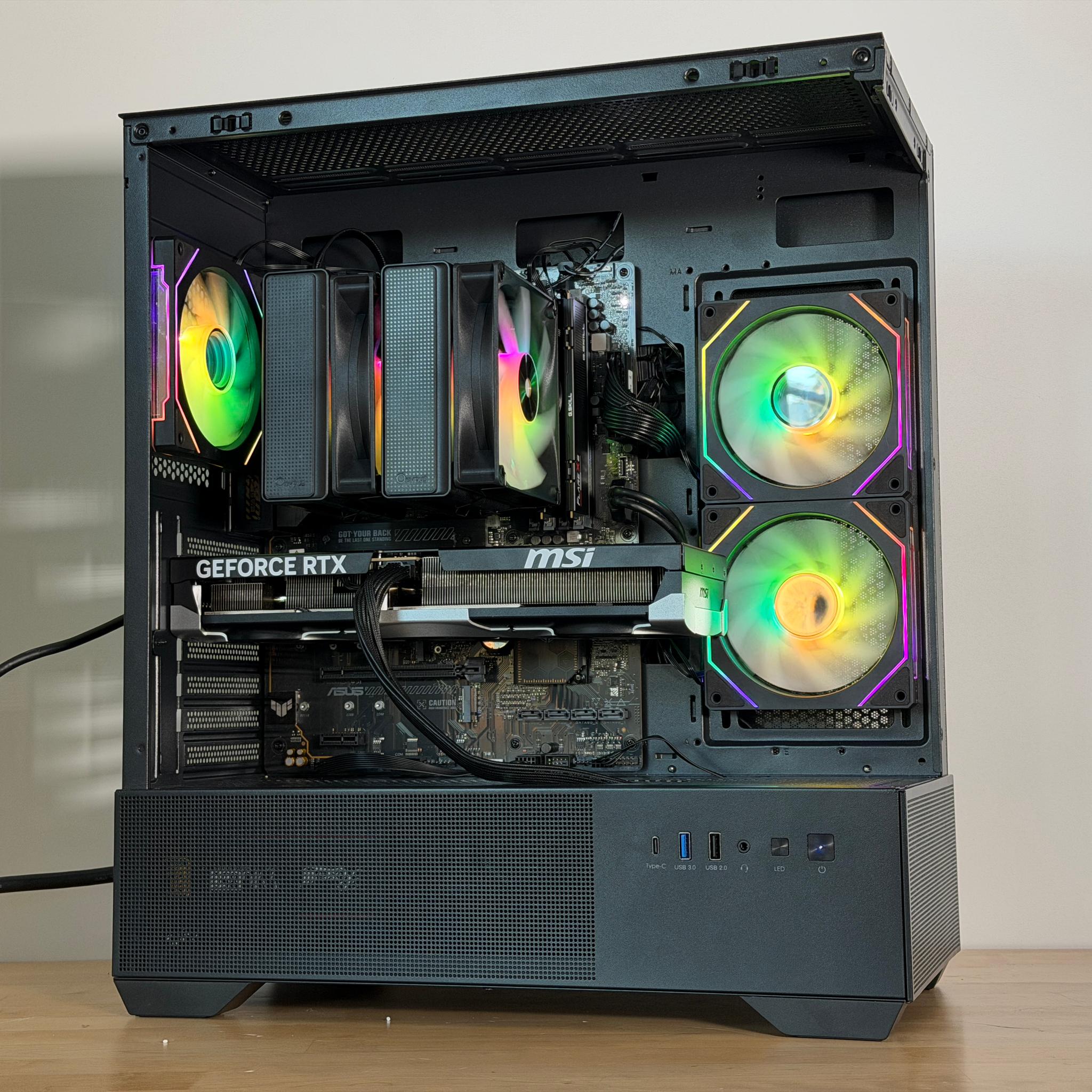 RTX 5070 Ryzen 7 9700x Gaming PC