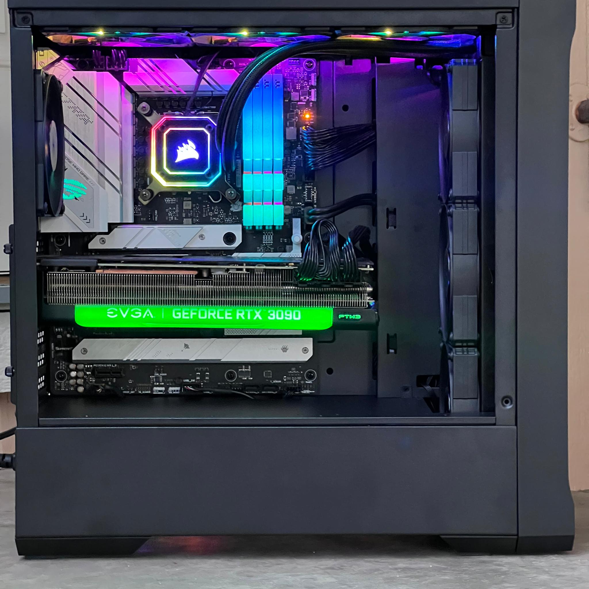 ⬛️Black Wood🪵RTX 3090 | i9 12900k | 32GB Ram | 1.7TB Storage