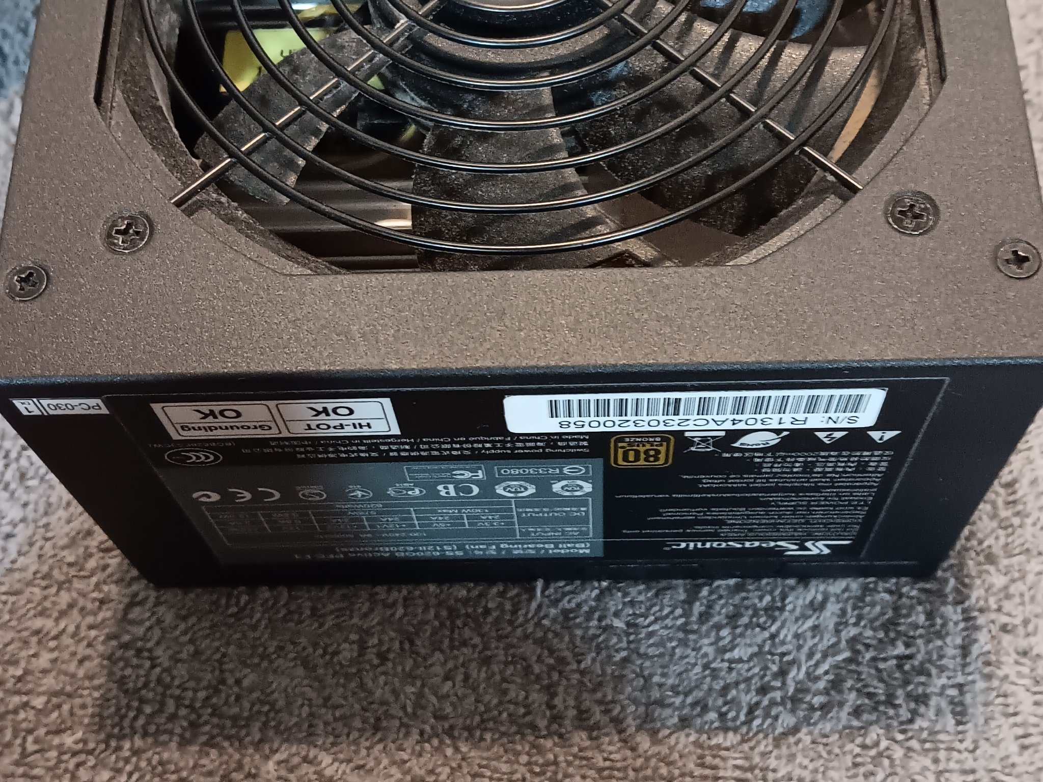Seasonic SS-620GB 620 Watt 80+ Bronze PSU Working Pull