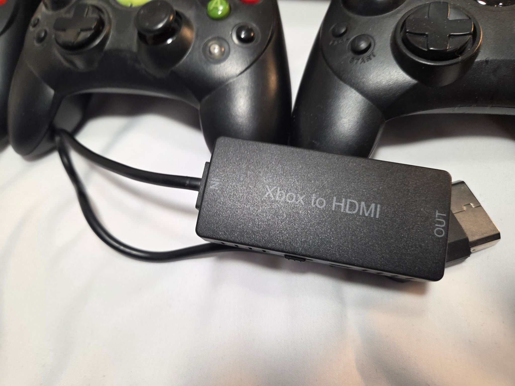 Modded Original XBOX w/ 4 Controllers and HDMI Adapter