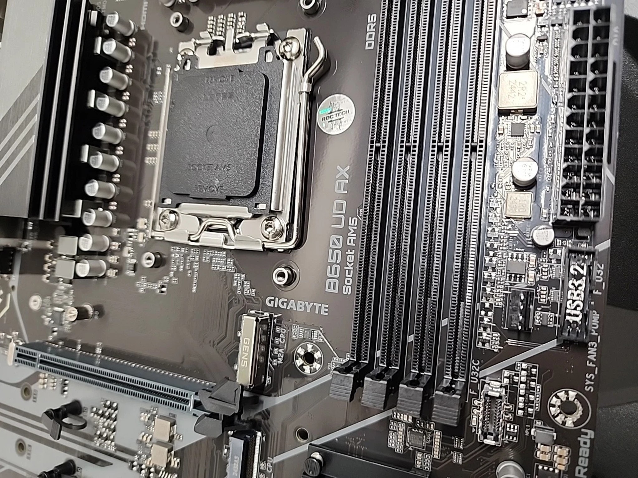 UPDATED BIOS GIGABYTE B650 UD AX WIFI DDR5 AM5 ATX MOTHERBOARD