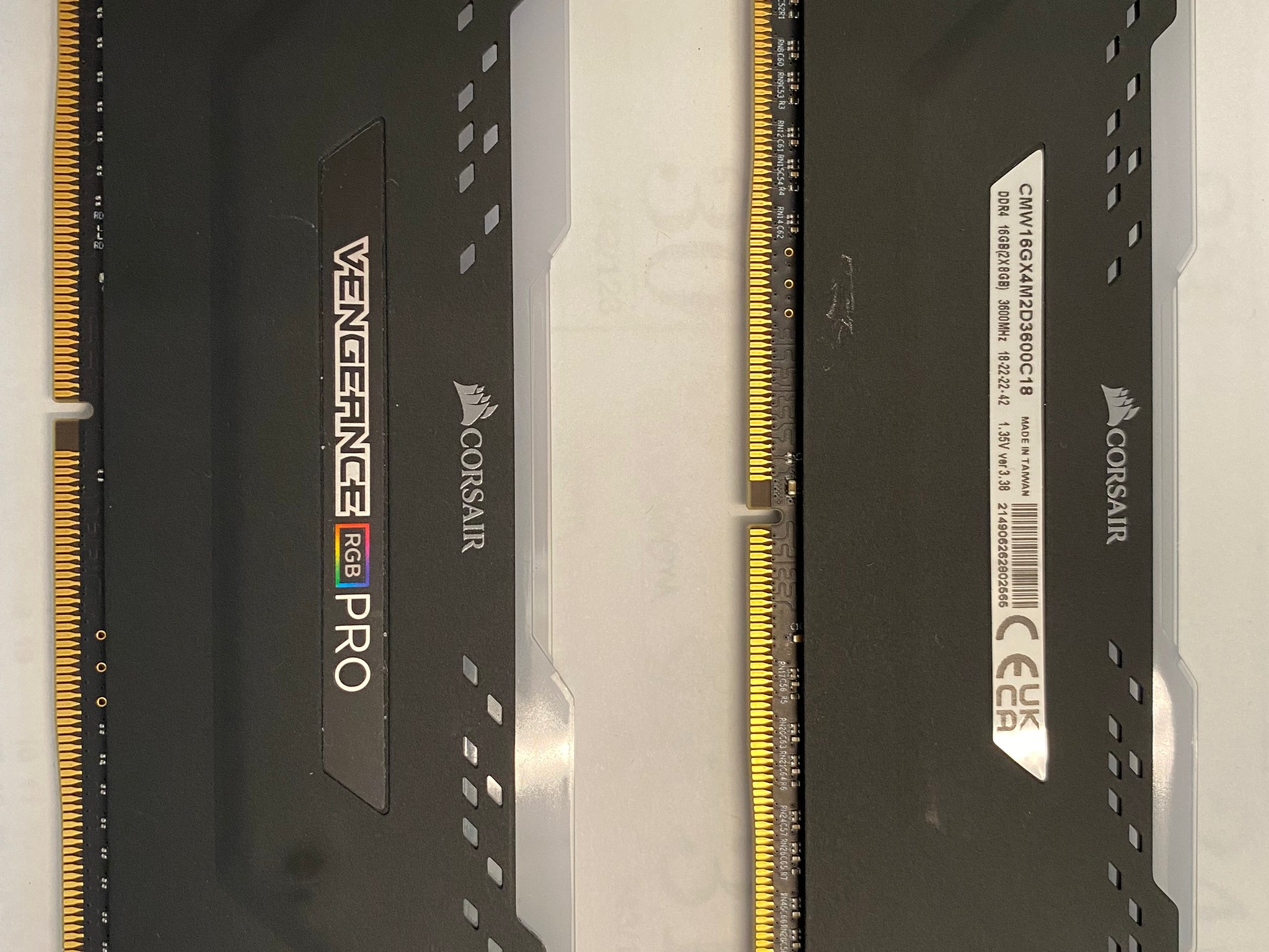 Corsair Vengeance Pro DDR4 16gb ram (2x8)