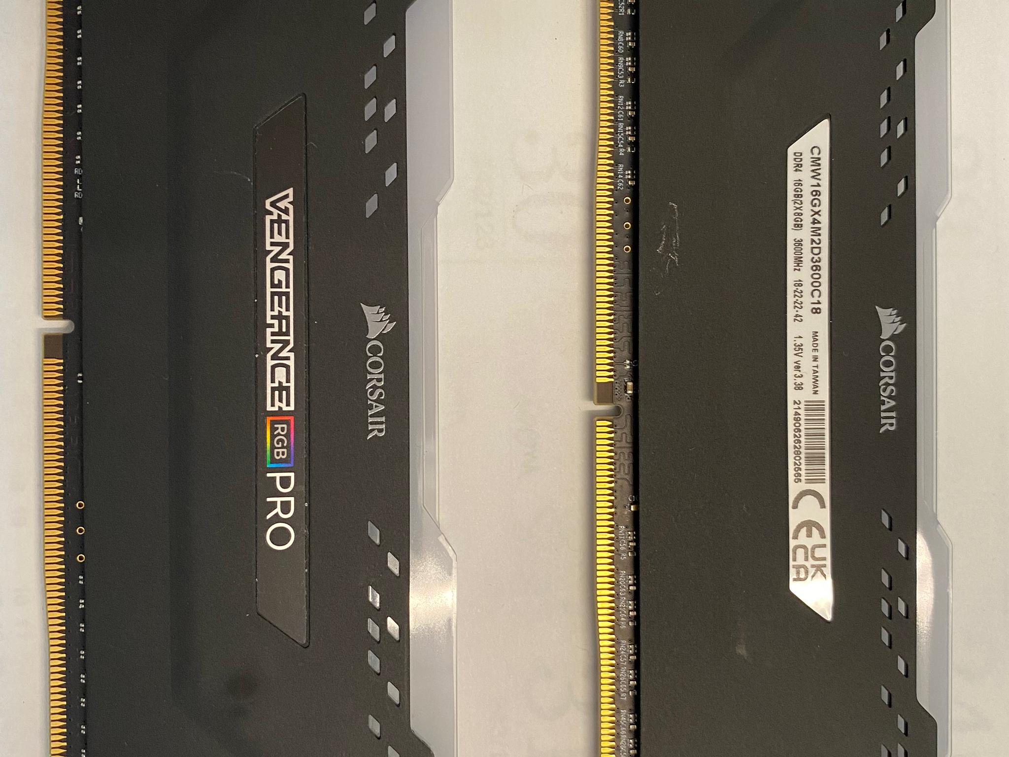 Corsair Vengeance Pro DDR4 16gb ram (2x8)