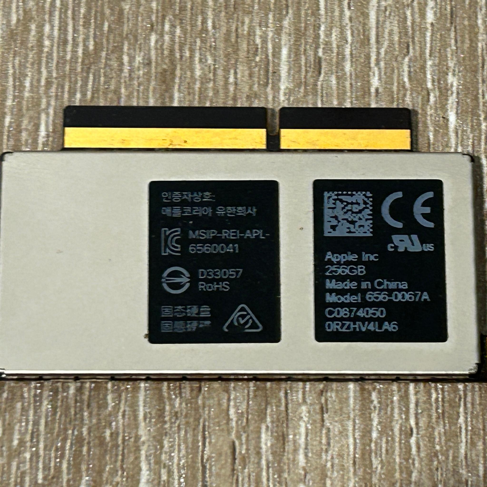 Apple MacBook Pro A1708 2016 2017 OEM A1708 656-0067A 256GB SSD PCIe NVMe Drive
