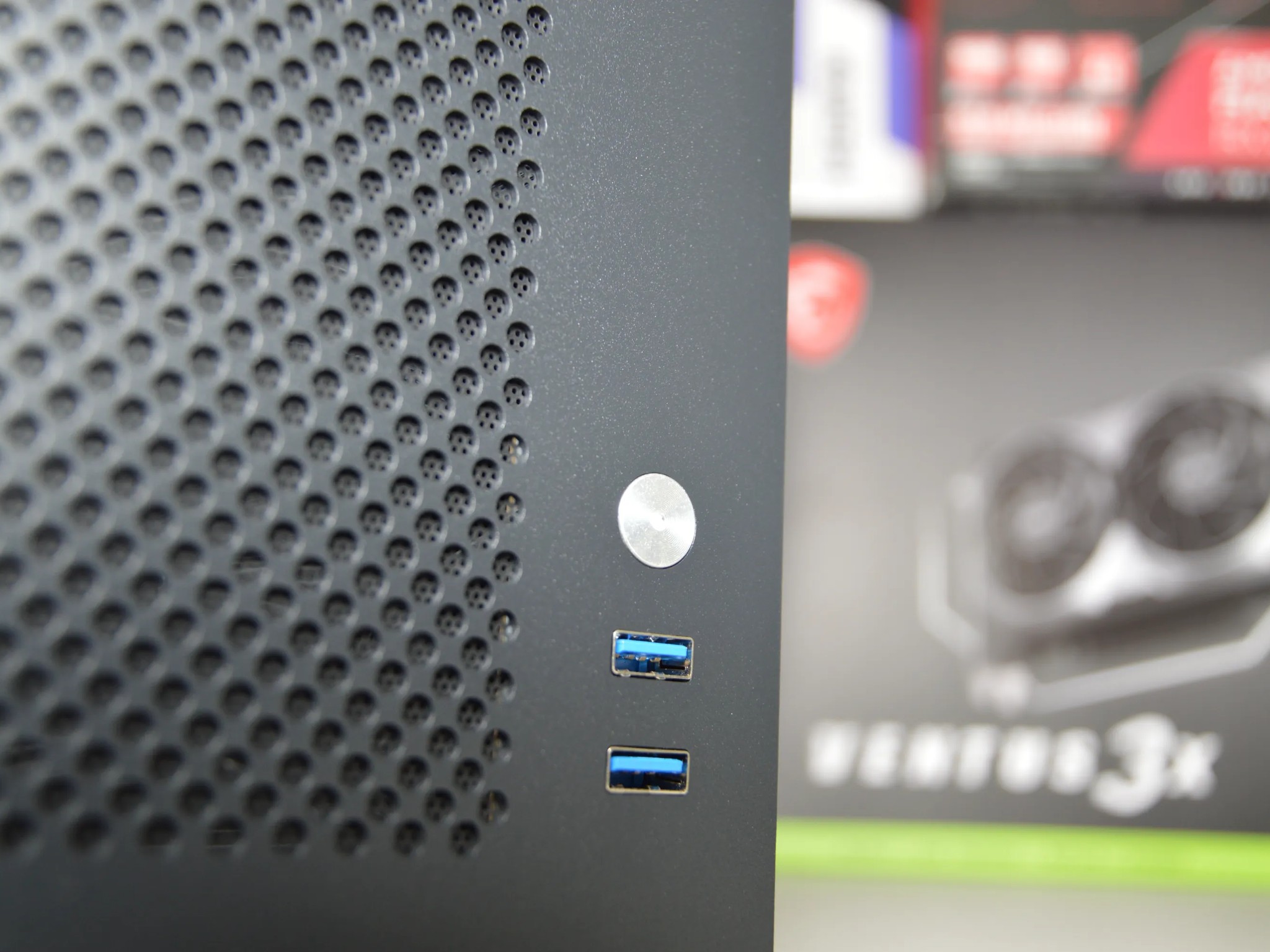⬛SFF⬛| RTX 3070 8GB | INTEL I5-10600KF | 32GB DDR4 RAM | 1TB NVME SSD | Box o' Performance |
