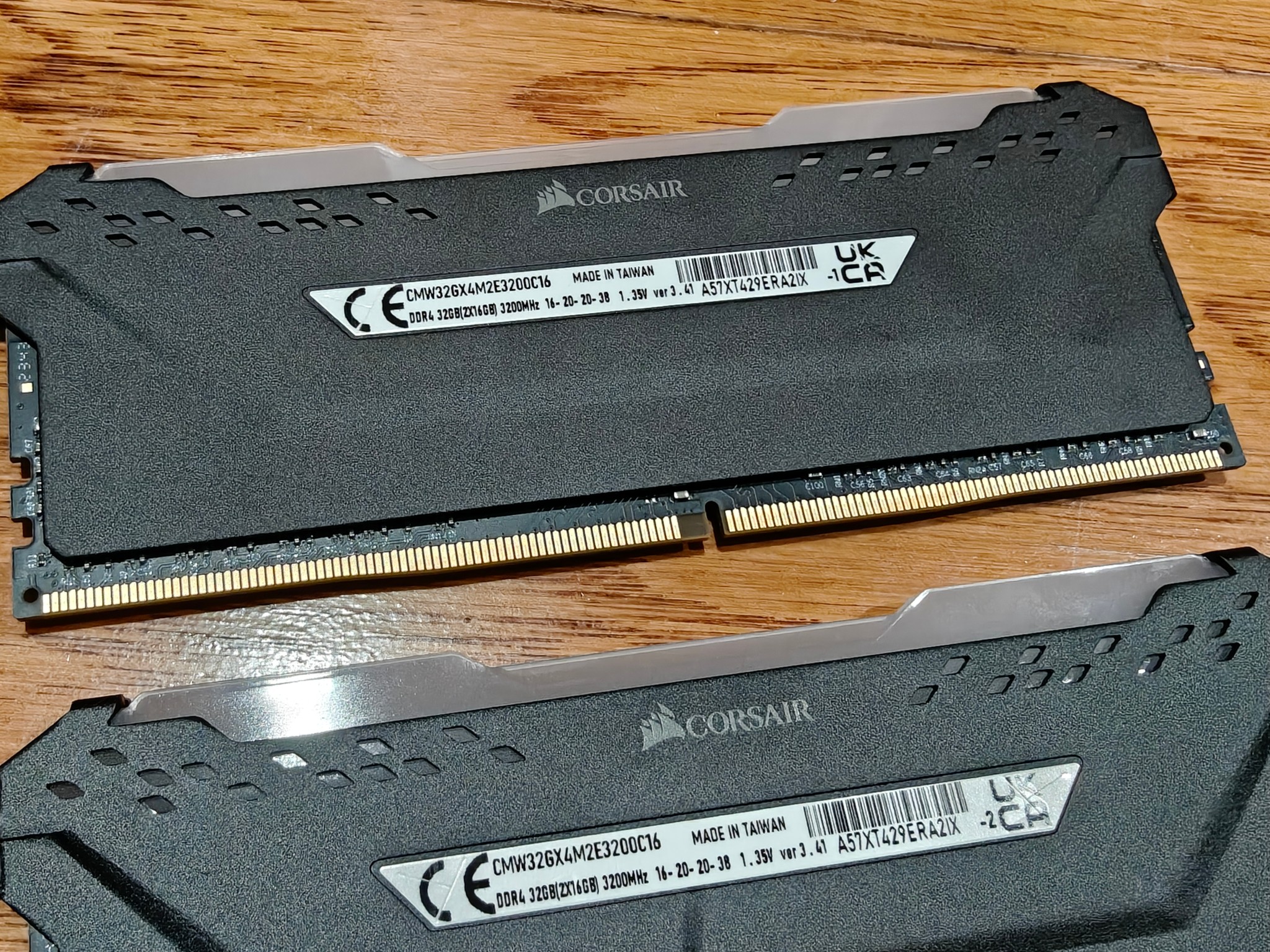 Corsair Vengeance RGB PRO 32GB KIT (2x16) DDR4 3200MHz
