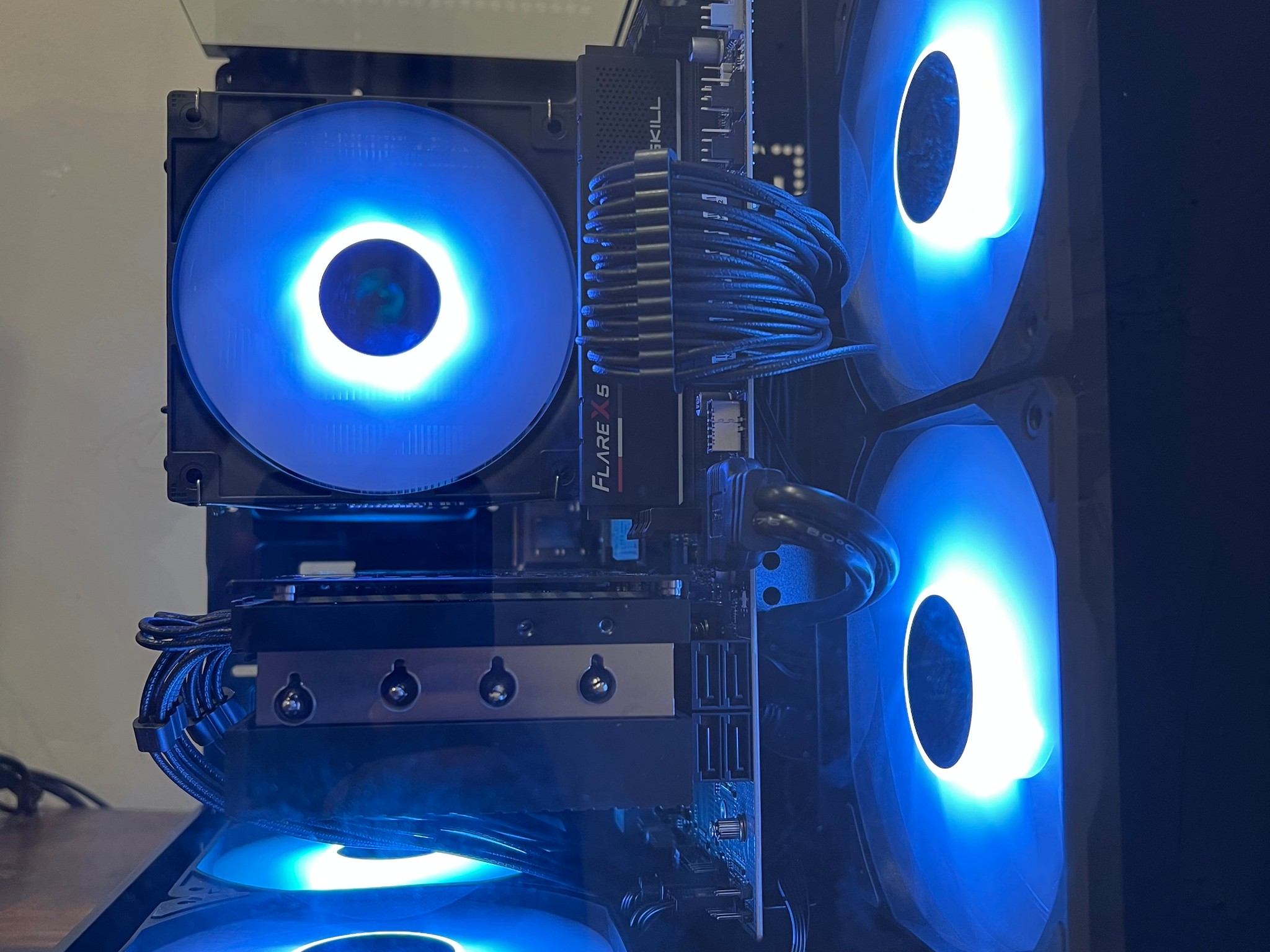 RTX 3080TI 12GB | Ryzen 5 7500X3D | 16gb RAM | 1tb Storage | Wifi and Bluetooth | 1440p Gaming PC.